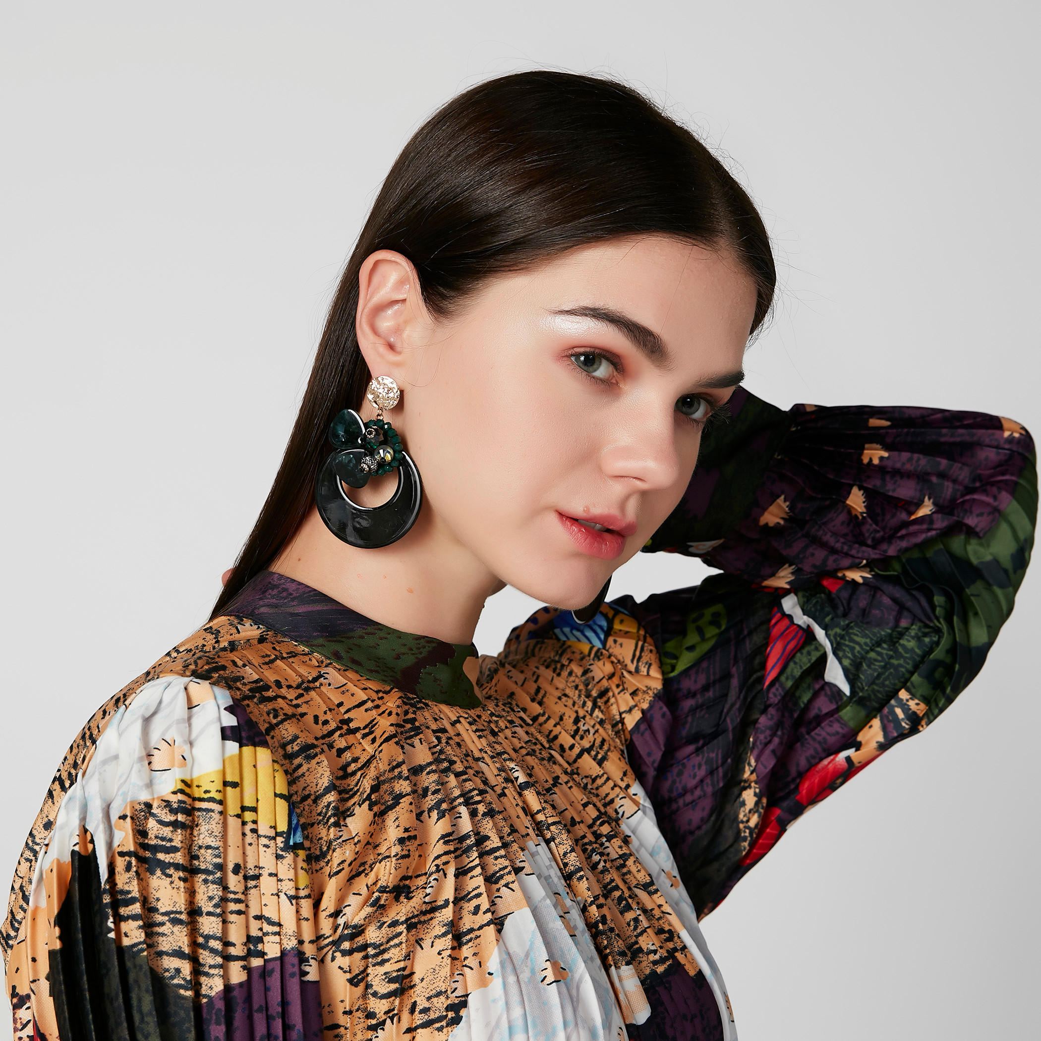 Embellished Dangling Earrings with Pushback Closure-women-watchesandjewellery-jewellery-earrings-image-2