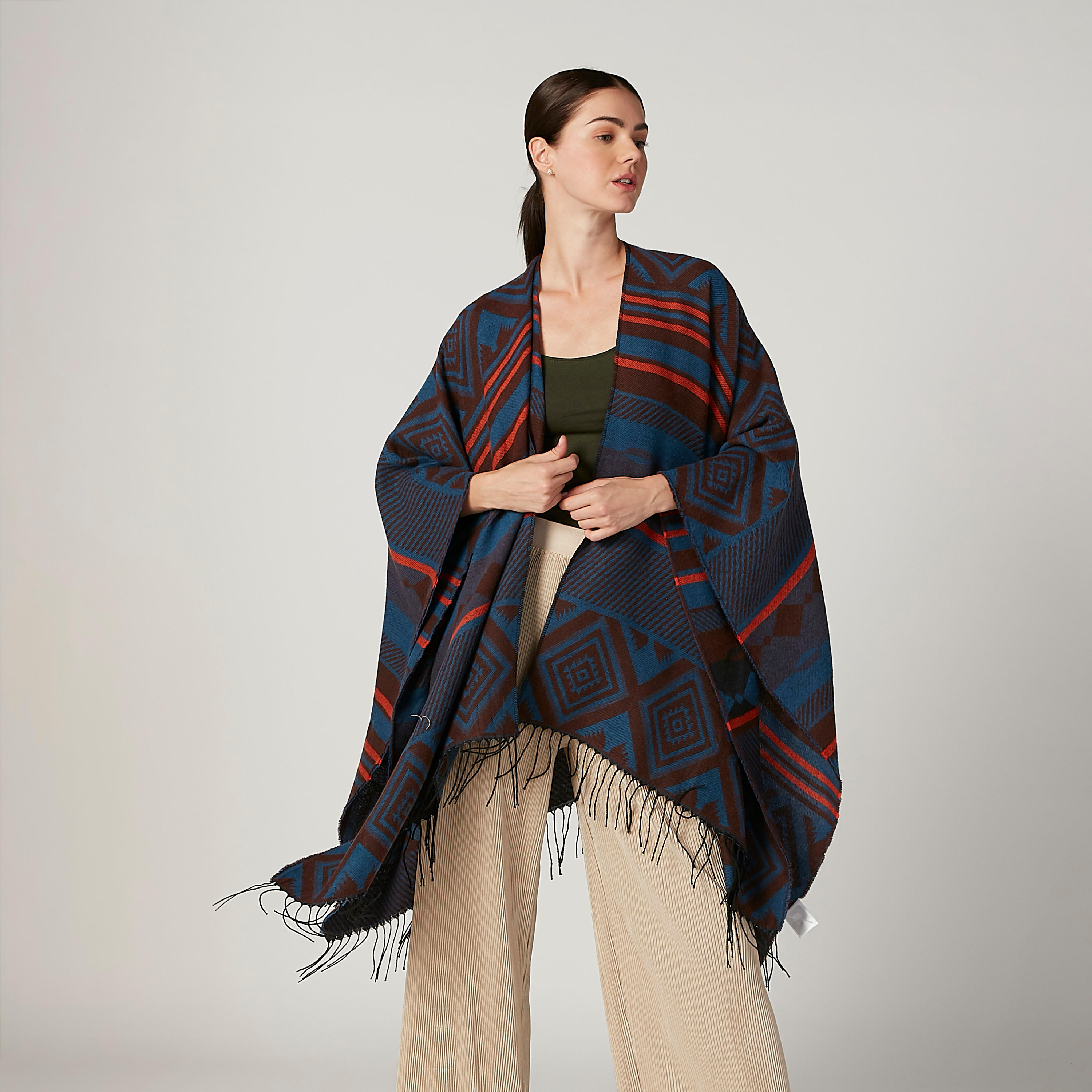 كارديجان بقصّة واسعة وأكمام متصلة وطبعات من آيكونيك-women-winterwear-cardigansandjumpers-cardigans-image-1