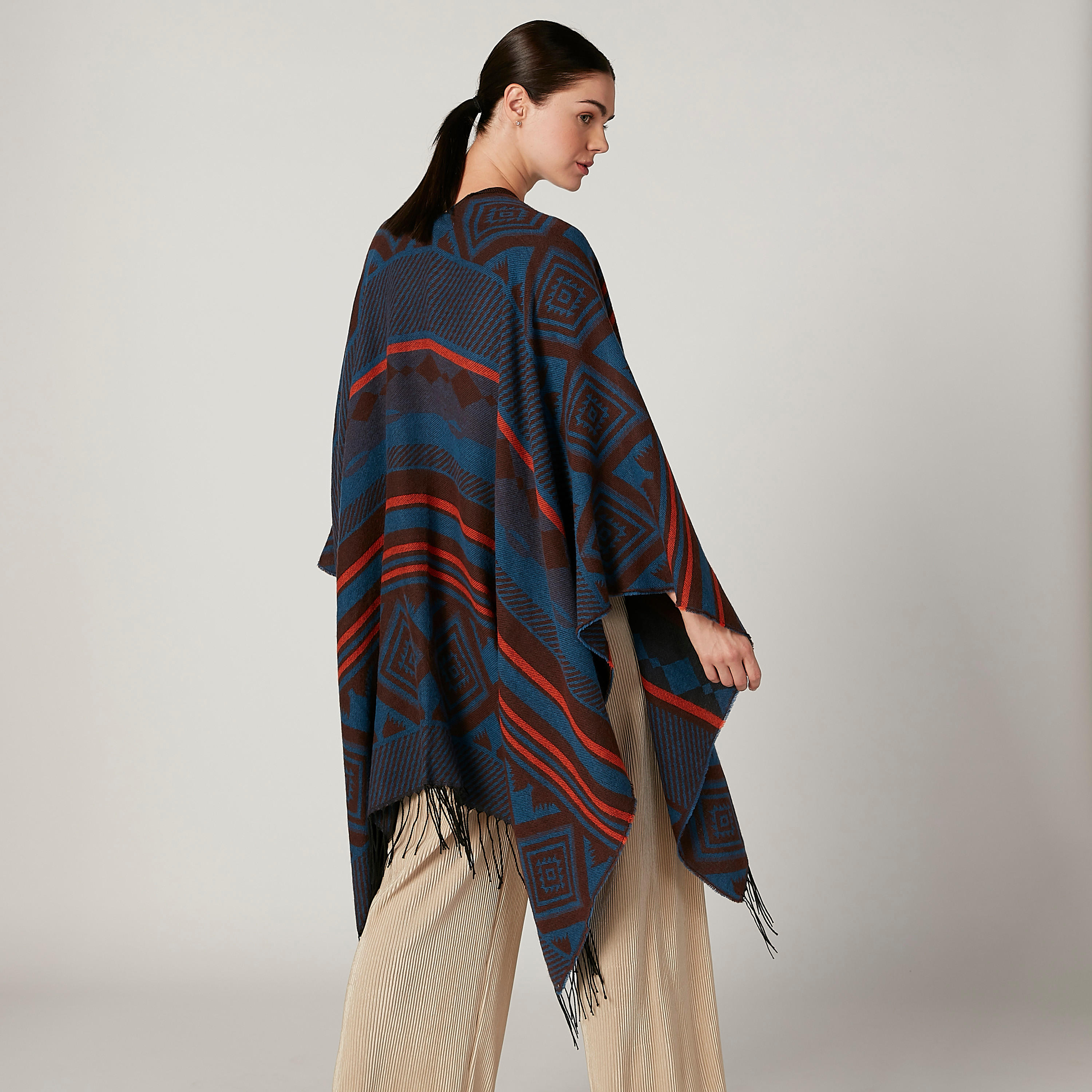 كارديجان بقصّة واسعة وأكمام متصلة وطبعات من آيكونيك-women-winterwear-cardigansandjumpers-cardigans-image-4
