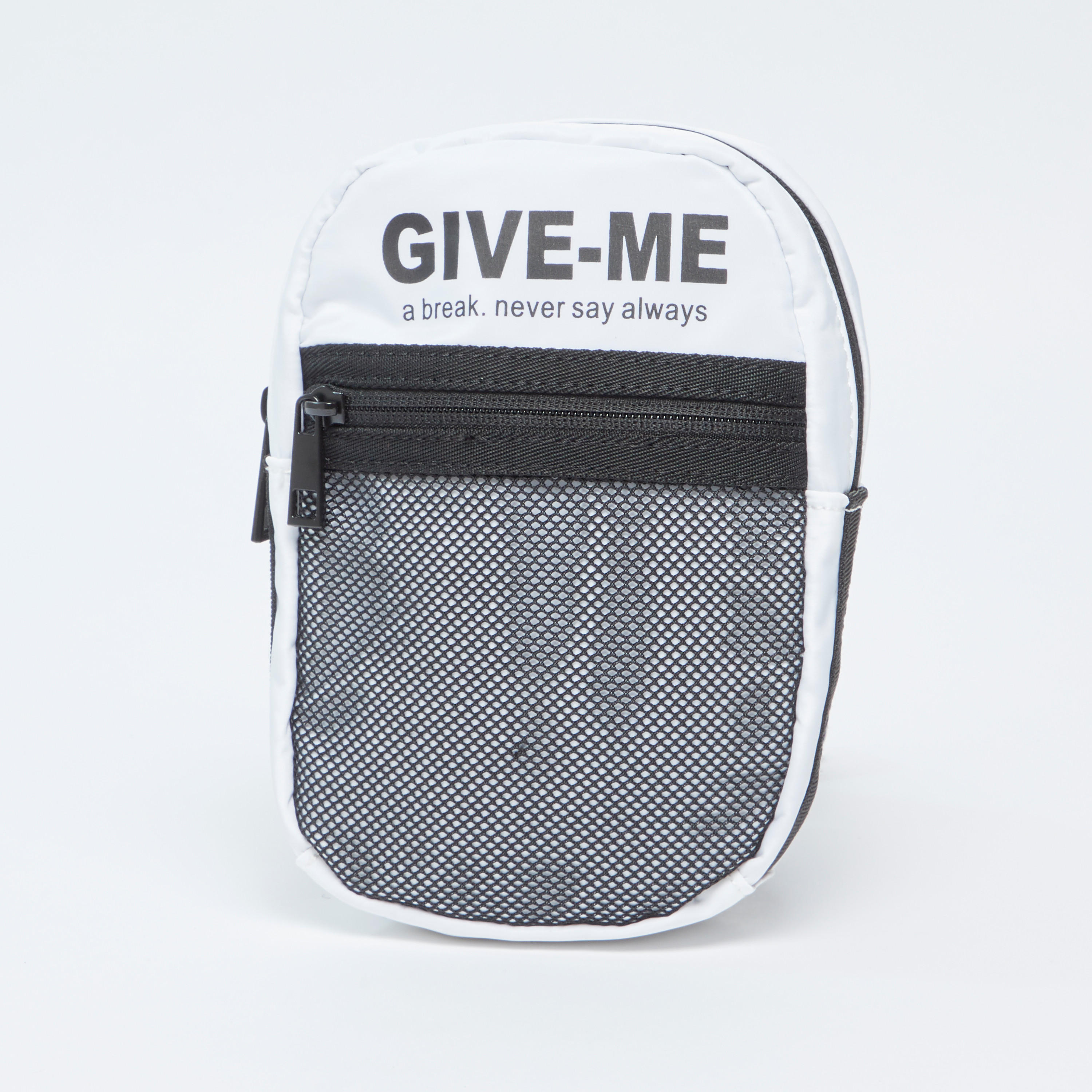 شنطة ماسنجر بسحّاب إغلاق وحمالات قابلة للتعديل وطبعات-men-bags-image-1
