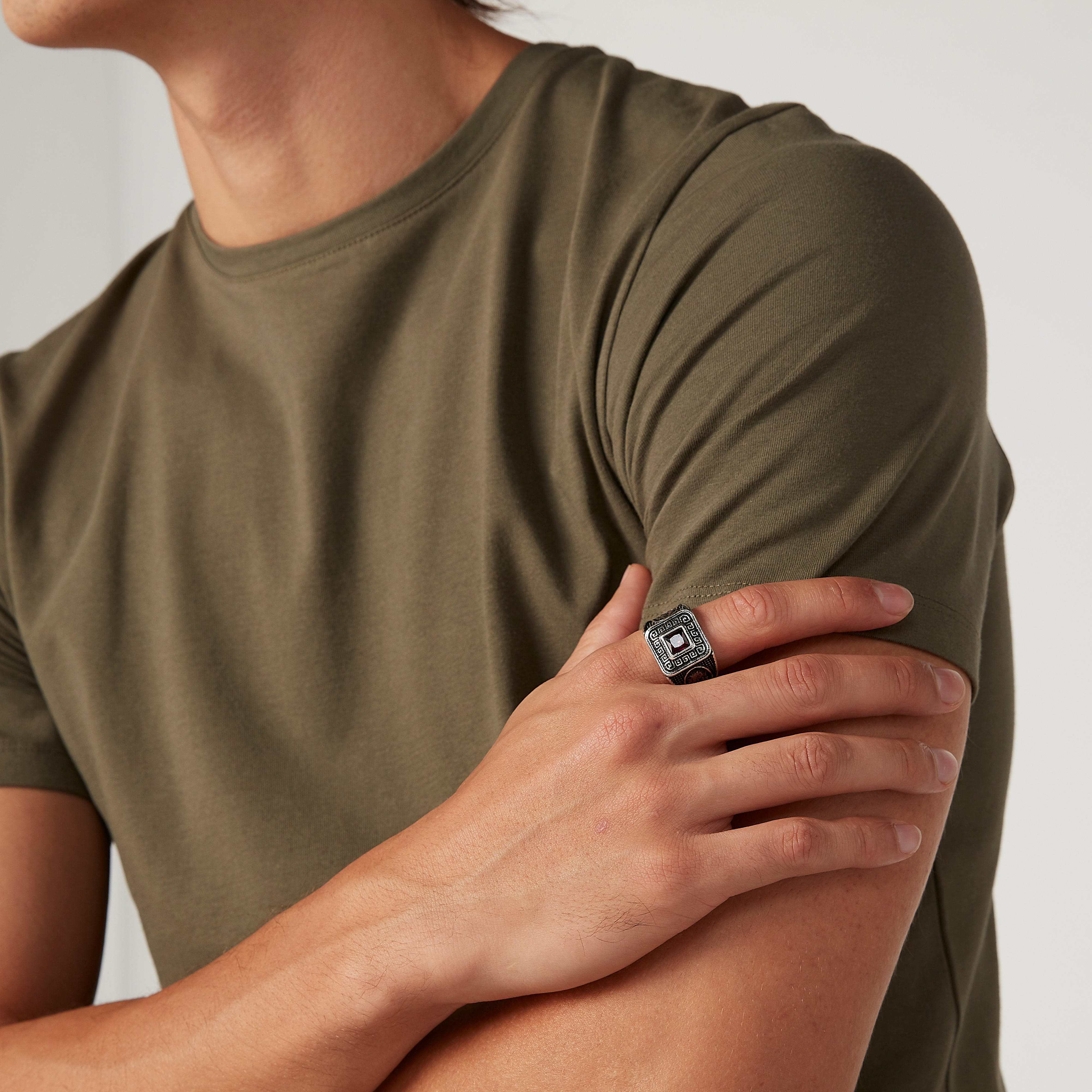 خاتم مزيّن-men-watchesandjewellery-rings-image-2