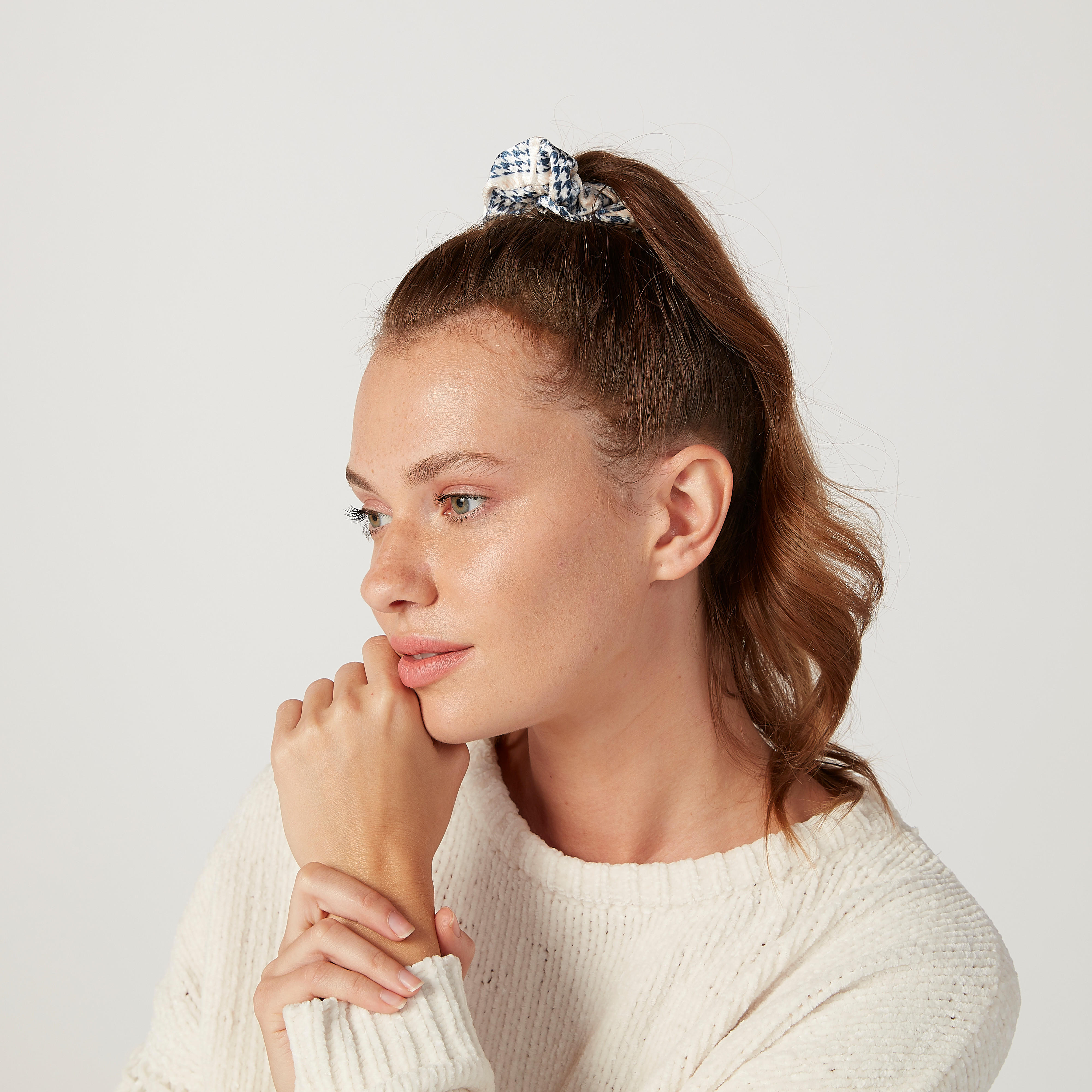 ربطة شعر بارزة الملمس - طقم من 3 قطع-women-hairaccessories-image-2