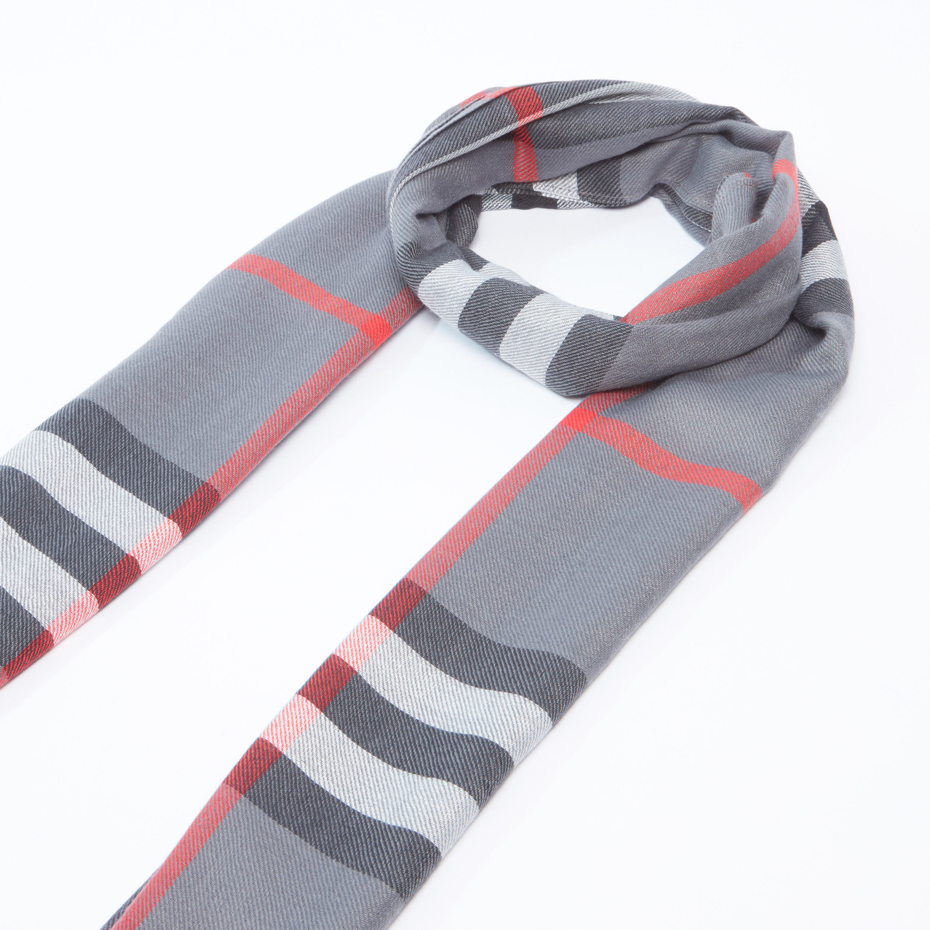 وشاح مربعات بشراشيب-men-scarvesandgloves-image-3