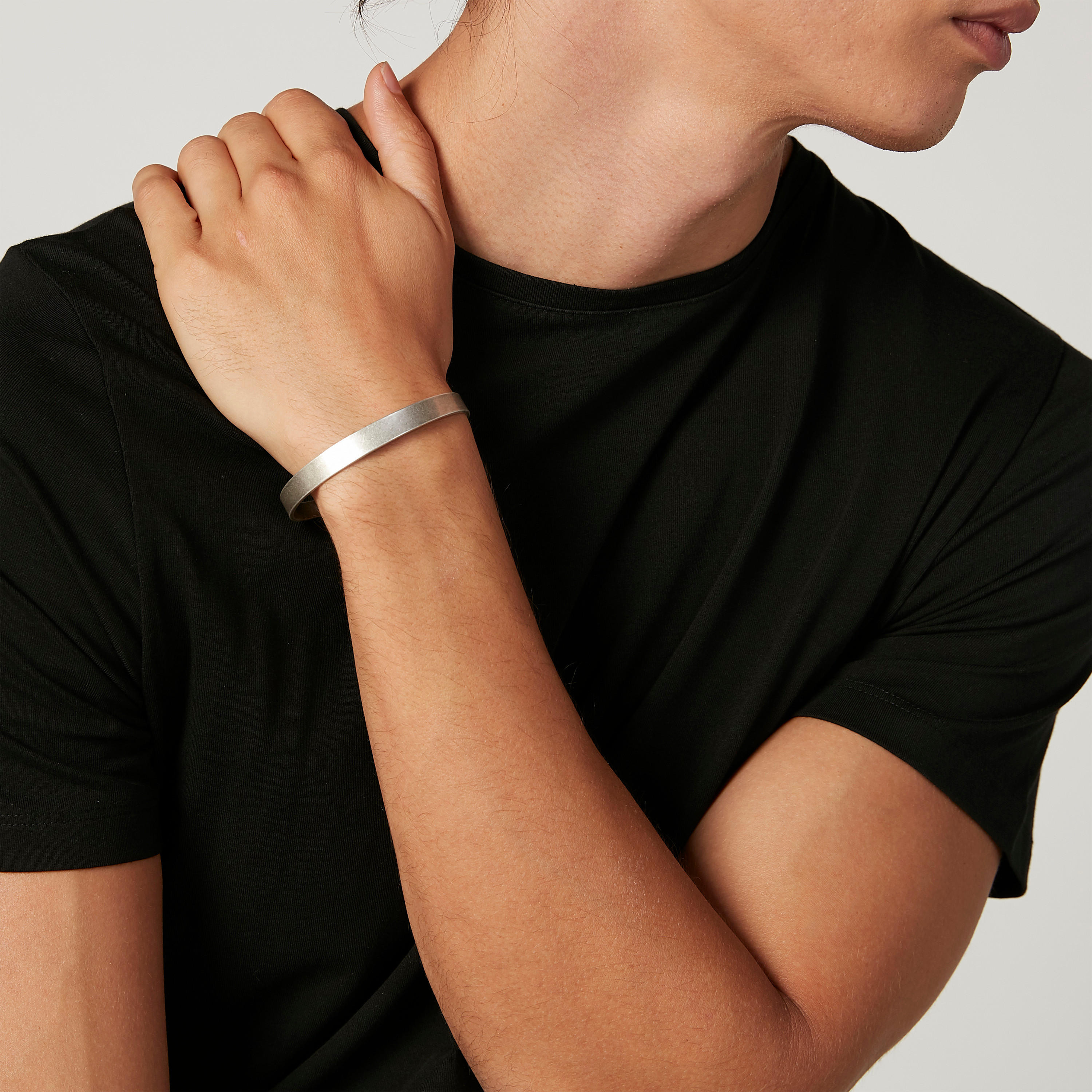 سوار سادة مع إغلاق-men-watchesandjewellery-bracelets-image-3