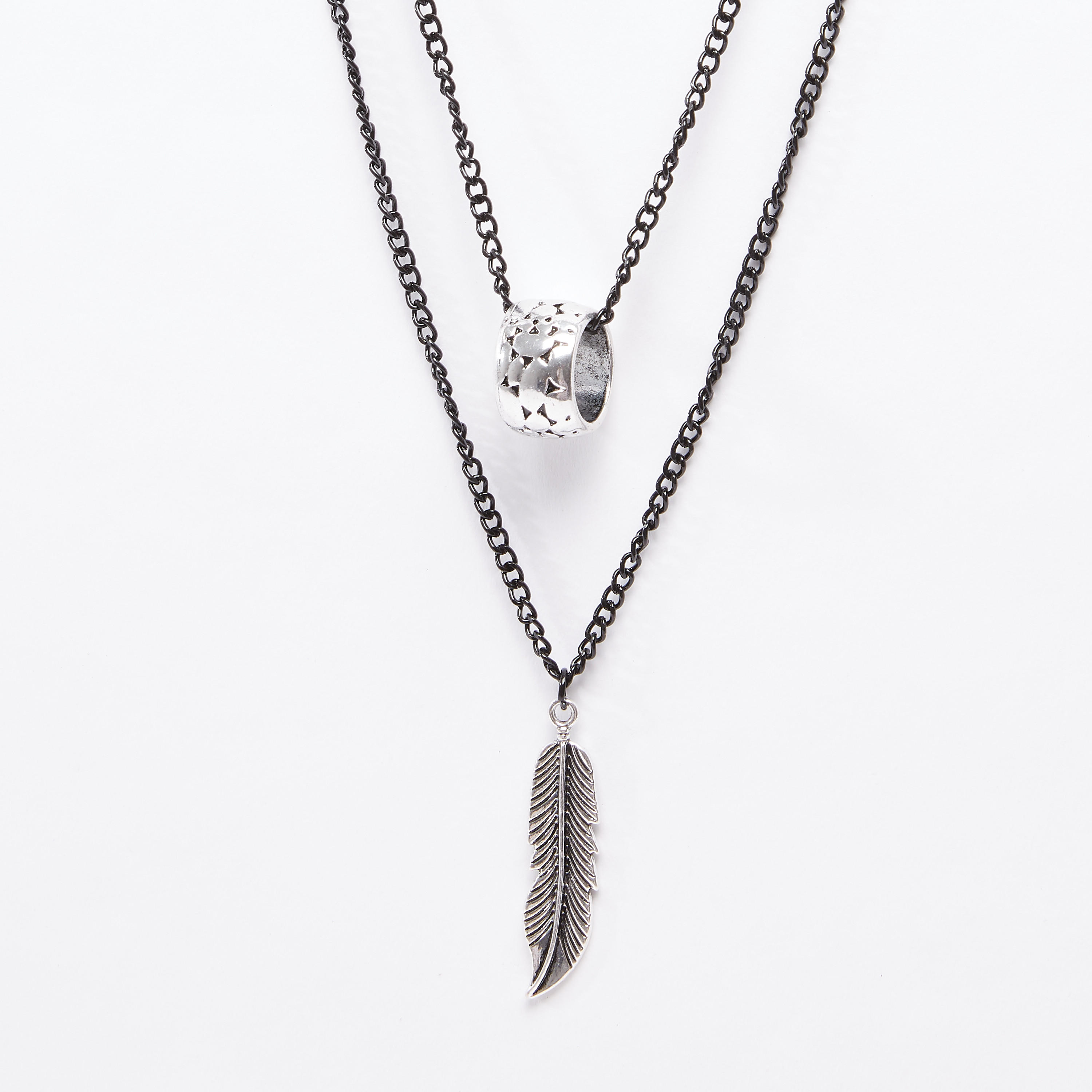 عقد متعدد الطبقات مزيّن بمشبك إغلاق-men-watchesandjewellery-necklacesandpendants-image-3