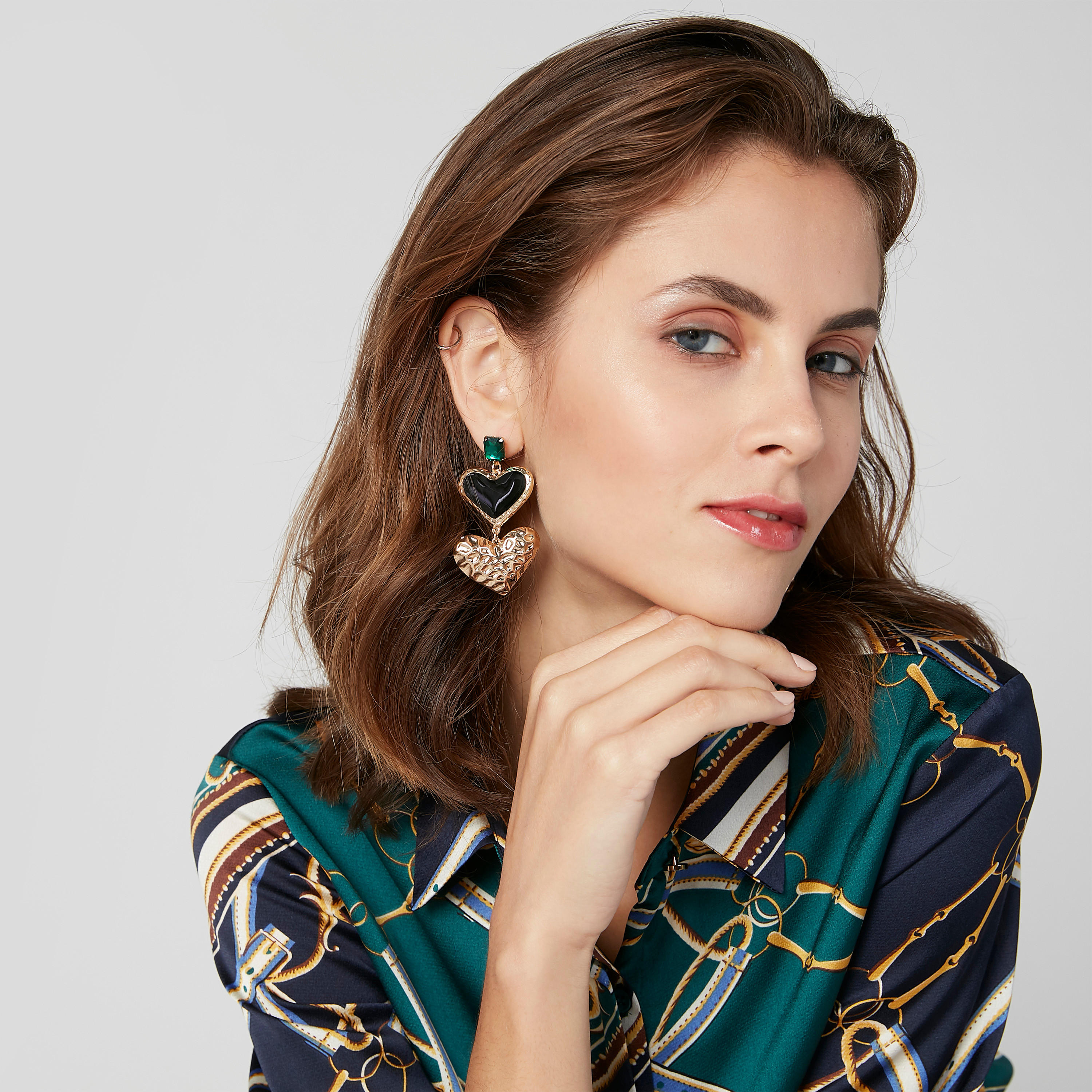 Embellished Dangling Earrings with Pushback Closure-women-watchesandjewellery-jewellery-earrings-image-2