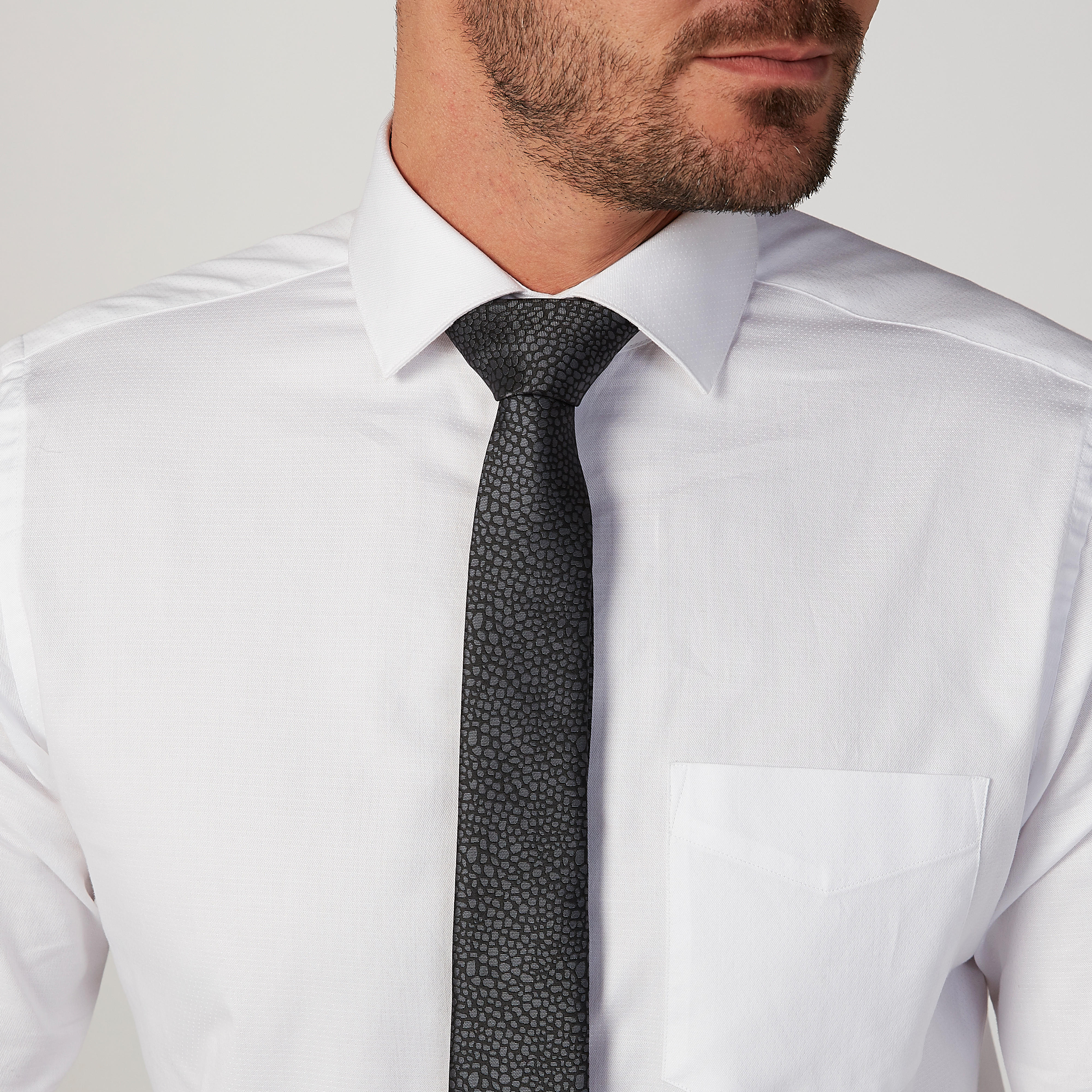 ربطة عنق عادية بحلقة تثبيت وطبعات-men-tiesandcufflinks-pocketsquares-image-3