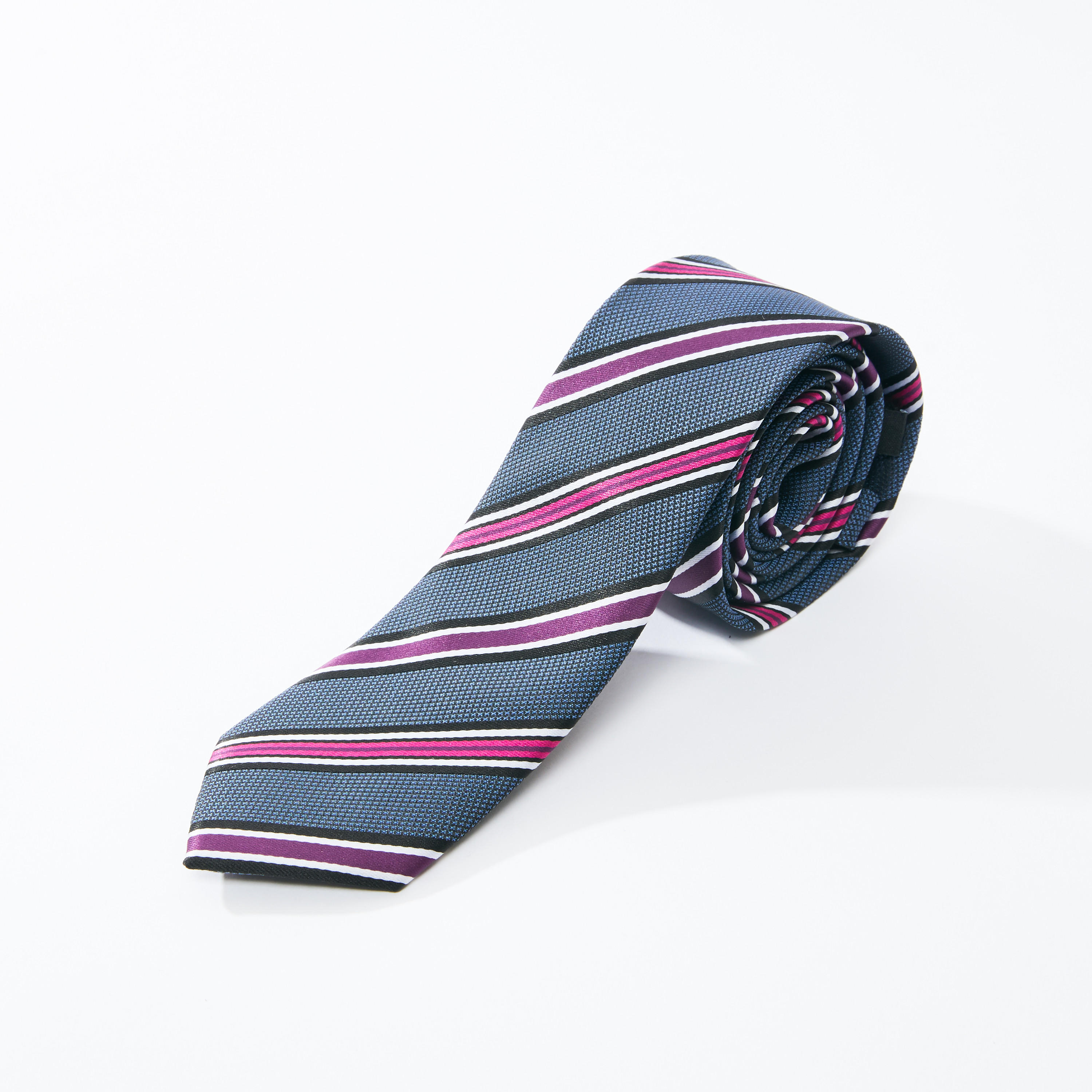 ربطة عنق عادية مقلّمة بحلقة تثبيت-men-tiesandcufflinks-pocketsquares-image-4