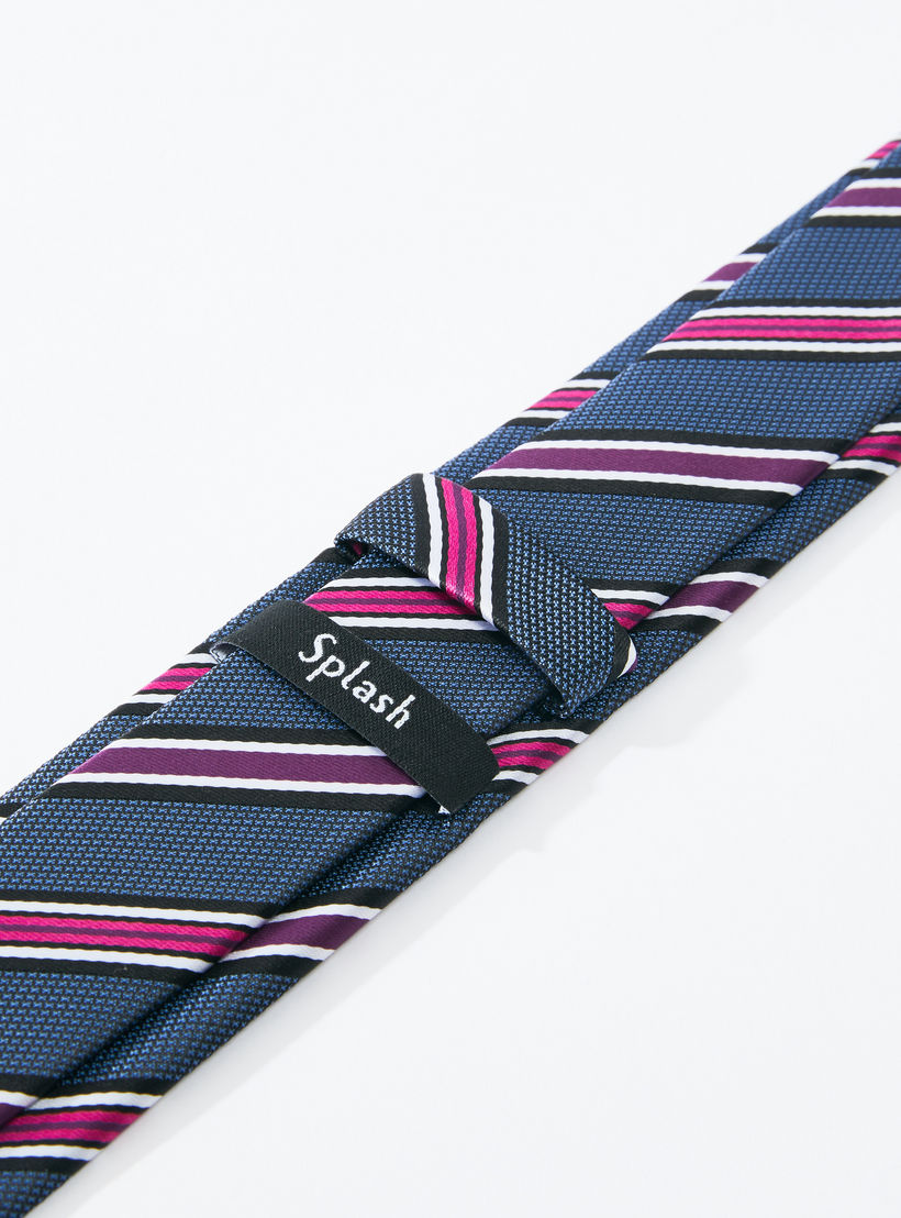 ربطة عنق عادية مقلّمة بحلقة تثبيت-men-tiesandcufflinks-pocketsquares-image-2