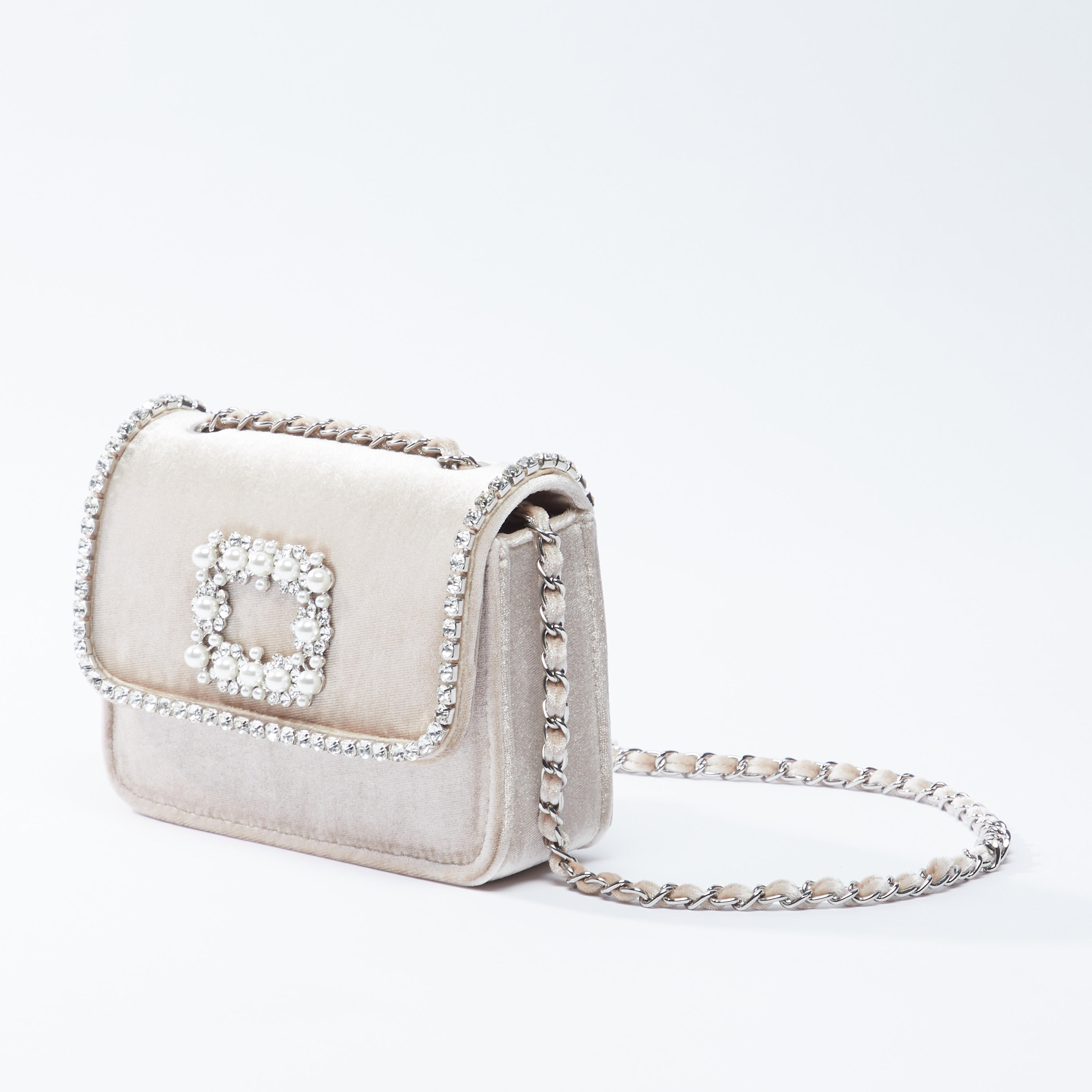 شنطة ساتشيل مزّينة بزر إغلاق مغناطيسي وسلسلة ميتاليك-women-bagsandwallets-handbags-image-1