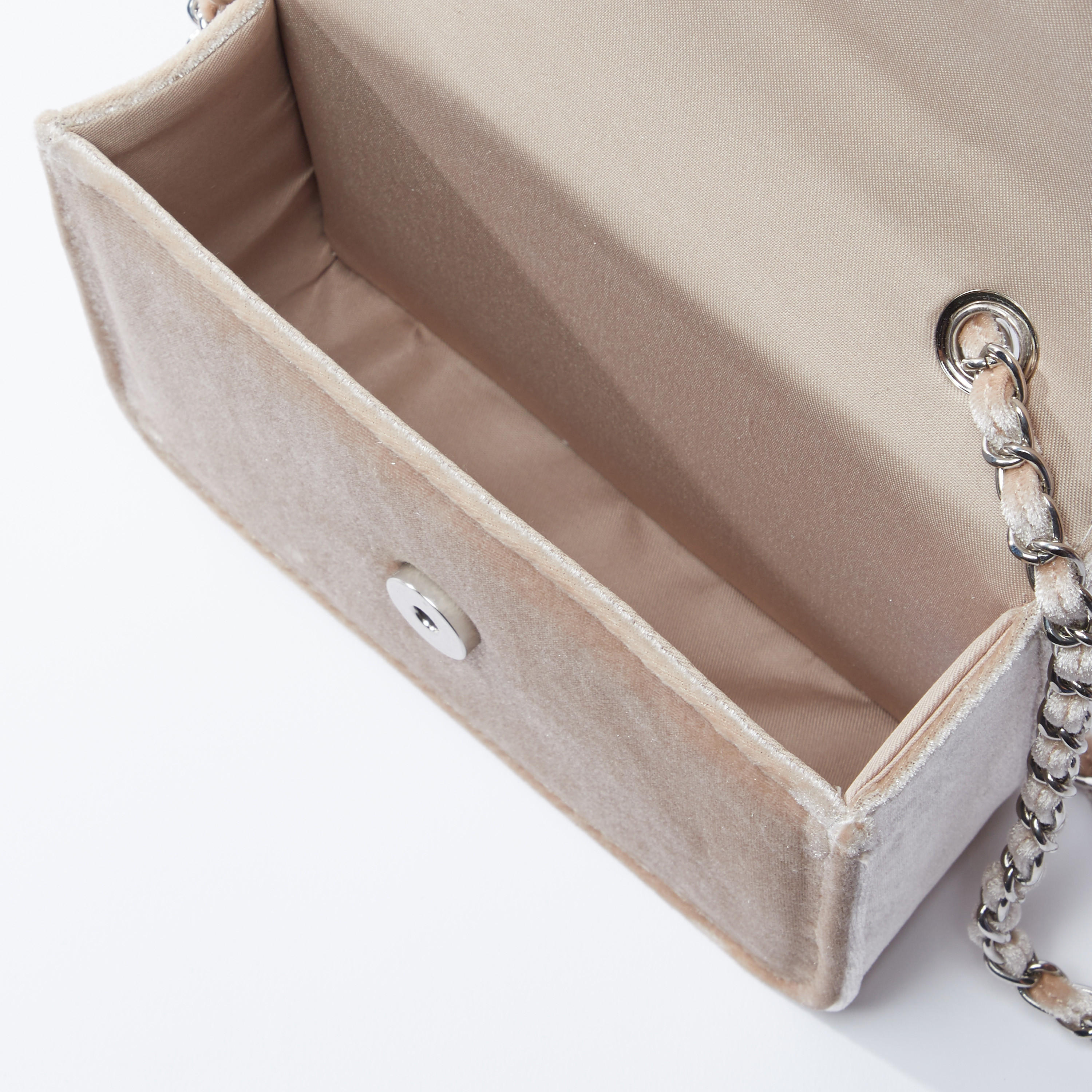 شنطة ساتشيل مزّينة بزر إغلاق مغناطيسي وسلسلة ميتاليك-women-bagsandwallets-handbags-image-3