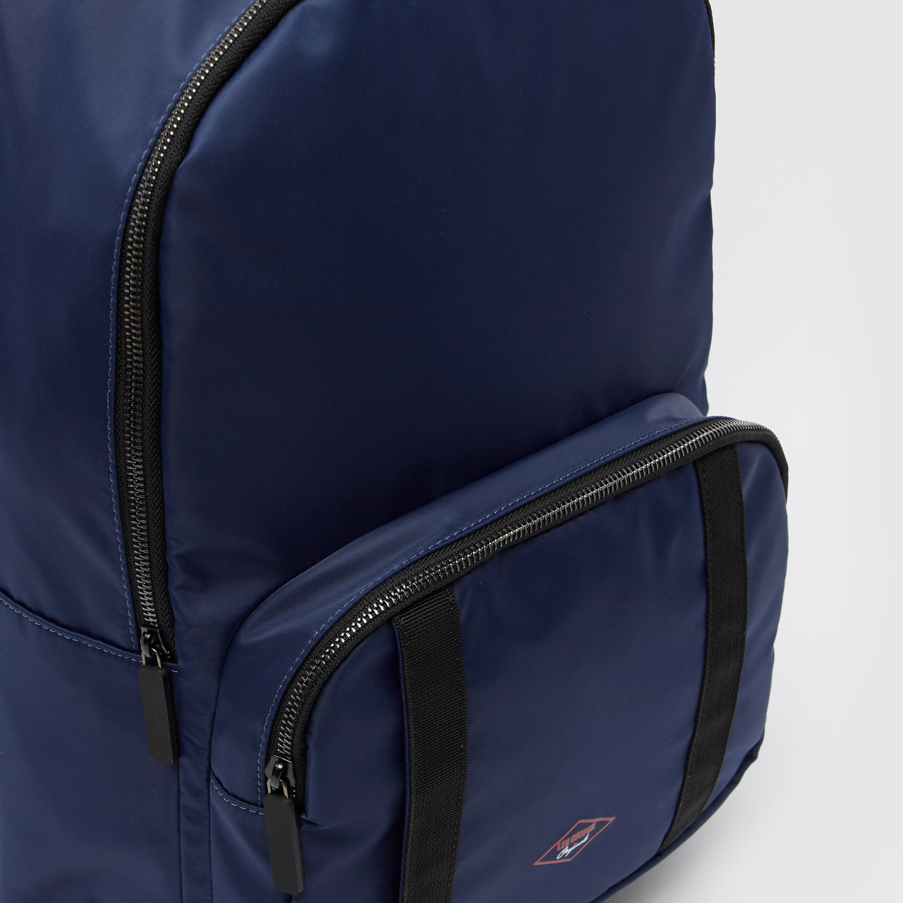 شنطة ظهر سادة بسحّاب إغلاق وحمّالات قابلة للتعديل من لي كوبر-men-bags-image-3