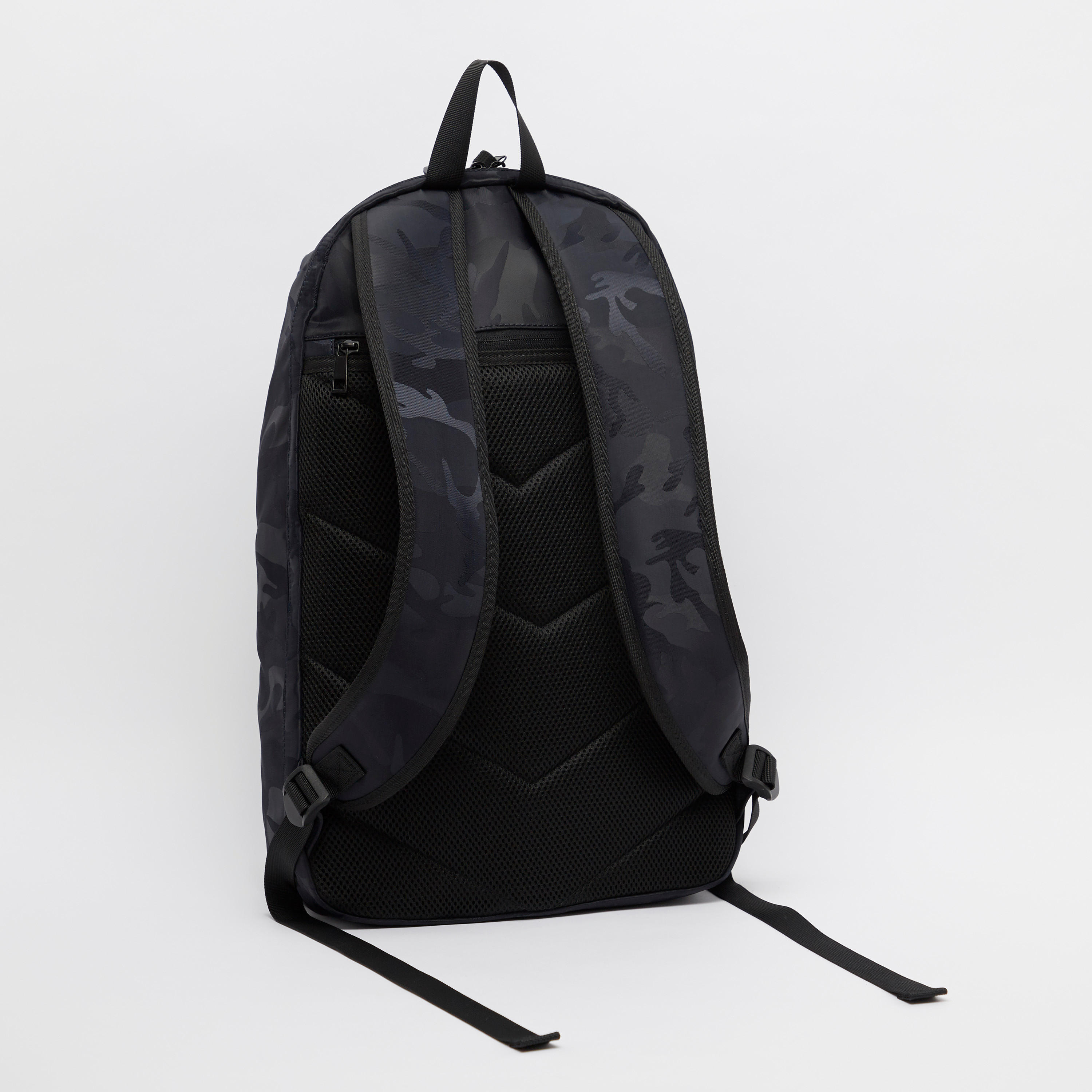 شنطة ظهر بحمّالات كتف قابلة للتعديل وطبعات من لي كوبر-men-bags-image-2