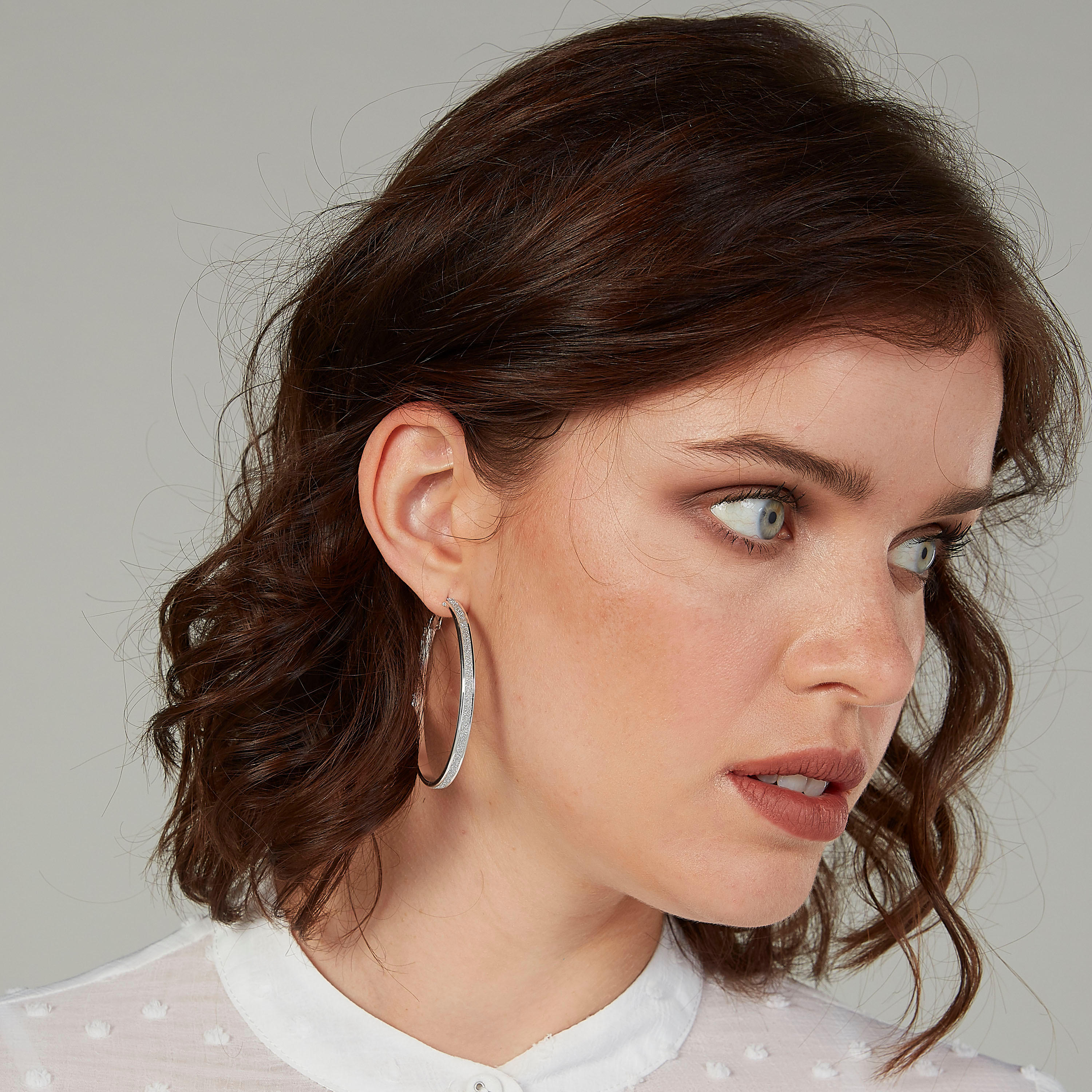 حلقان مستديرة مزيّنة - طقم من 3 أزواج-women-watchesandjewellery-jewellery-earrings-image-2