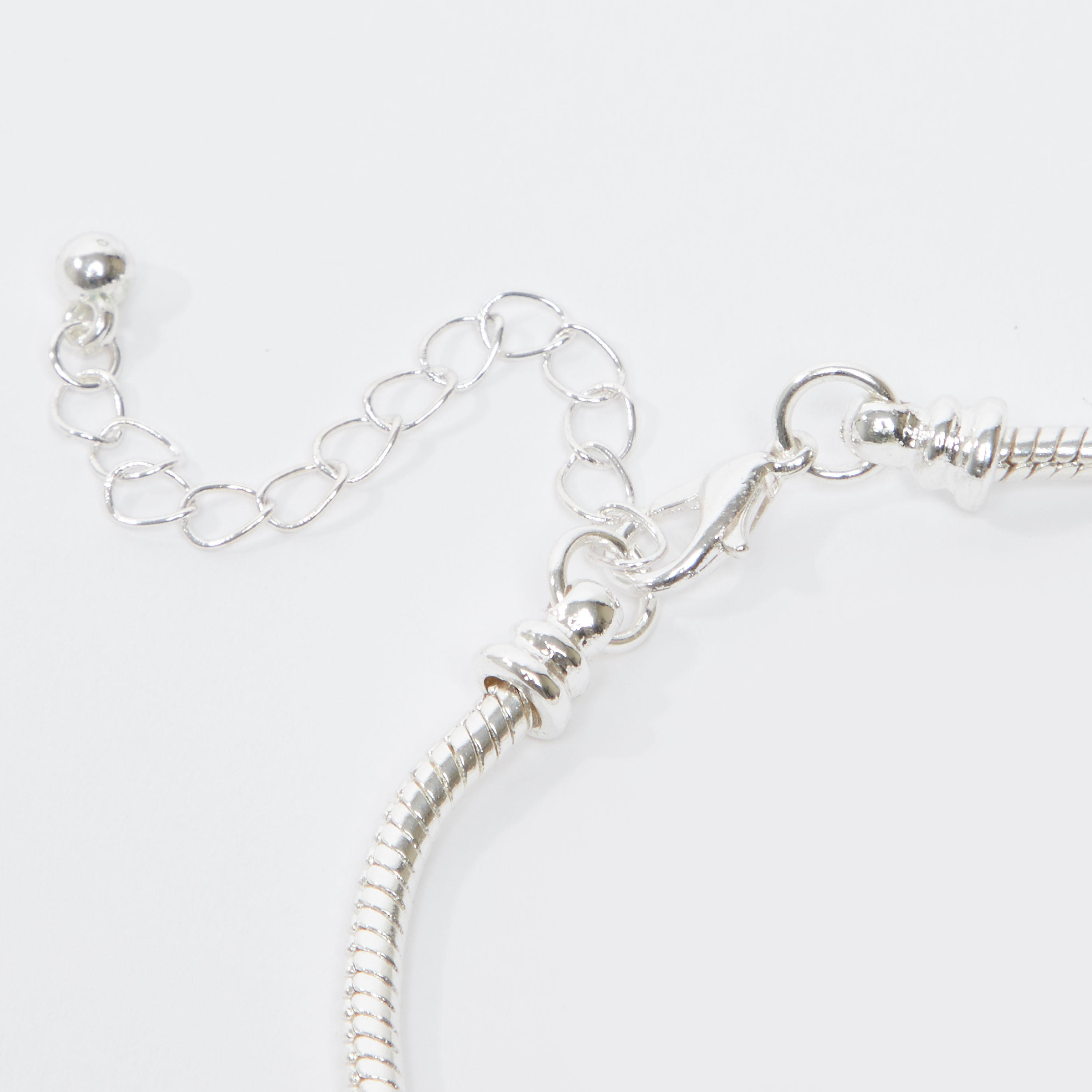 سوار مزيّن مع مشبك إغلاق-women-watchesandjewellery-jewellery-banglesandbracelets-image-3