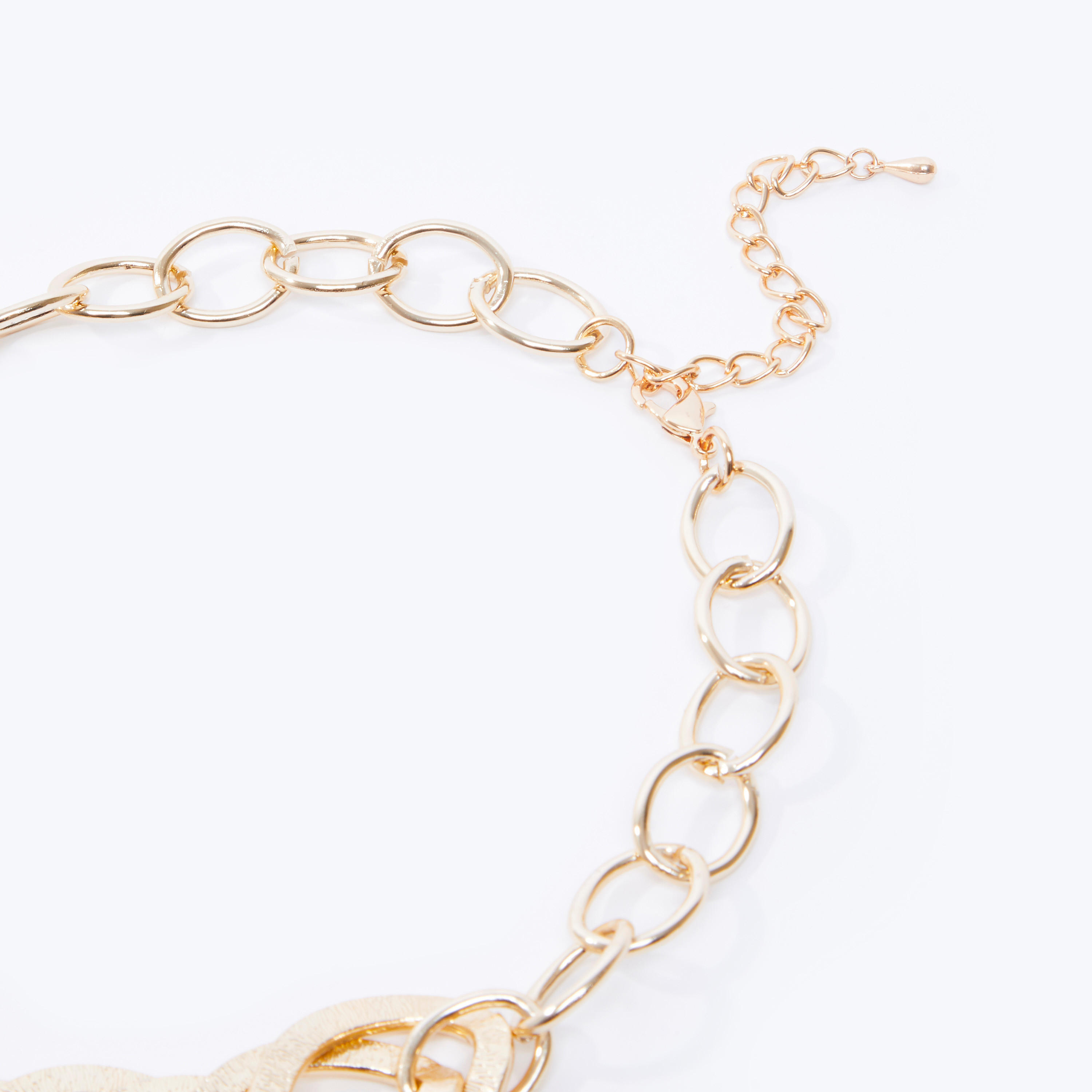 قلادة بتشطيب ميتاليك بمشبك للإغلاق-women-watchesandjewellery-jewellery-necklacesandpendants-image-1