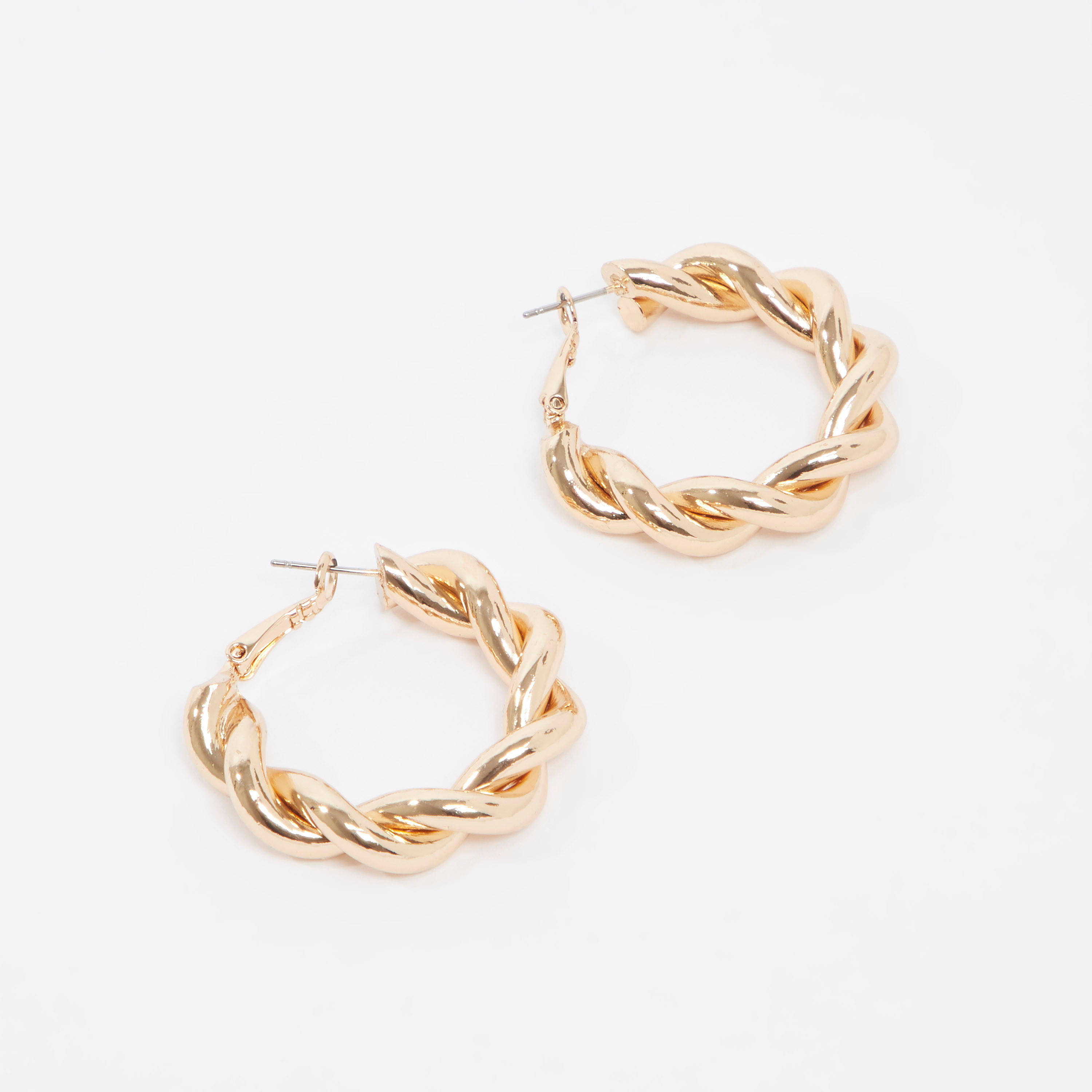 حلقان ميتاليك متدليّة بقفل إغلاق-women-watchesandjewellery-jewellery-earrings-image-1