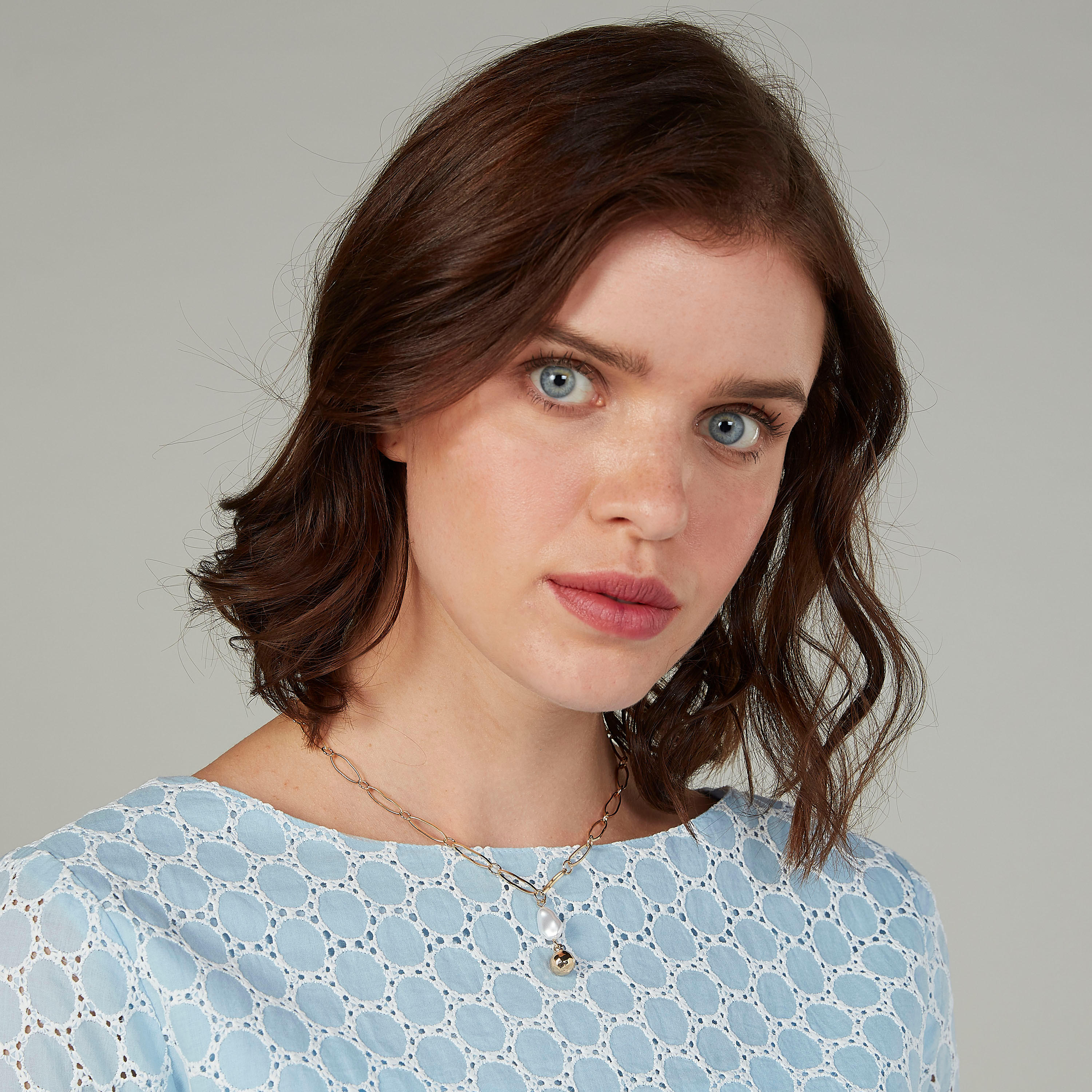 قلادة بدلاية بمشبك للإغلاق-women-watchesandjewellery-jewellery-necklacesandpendants-image-2