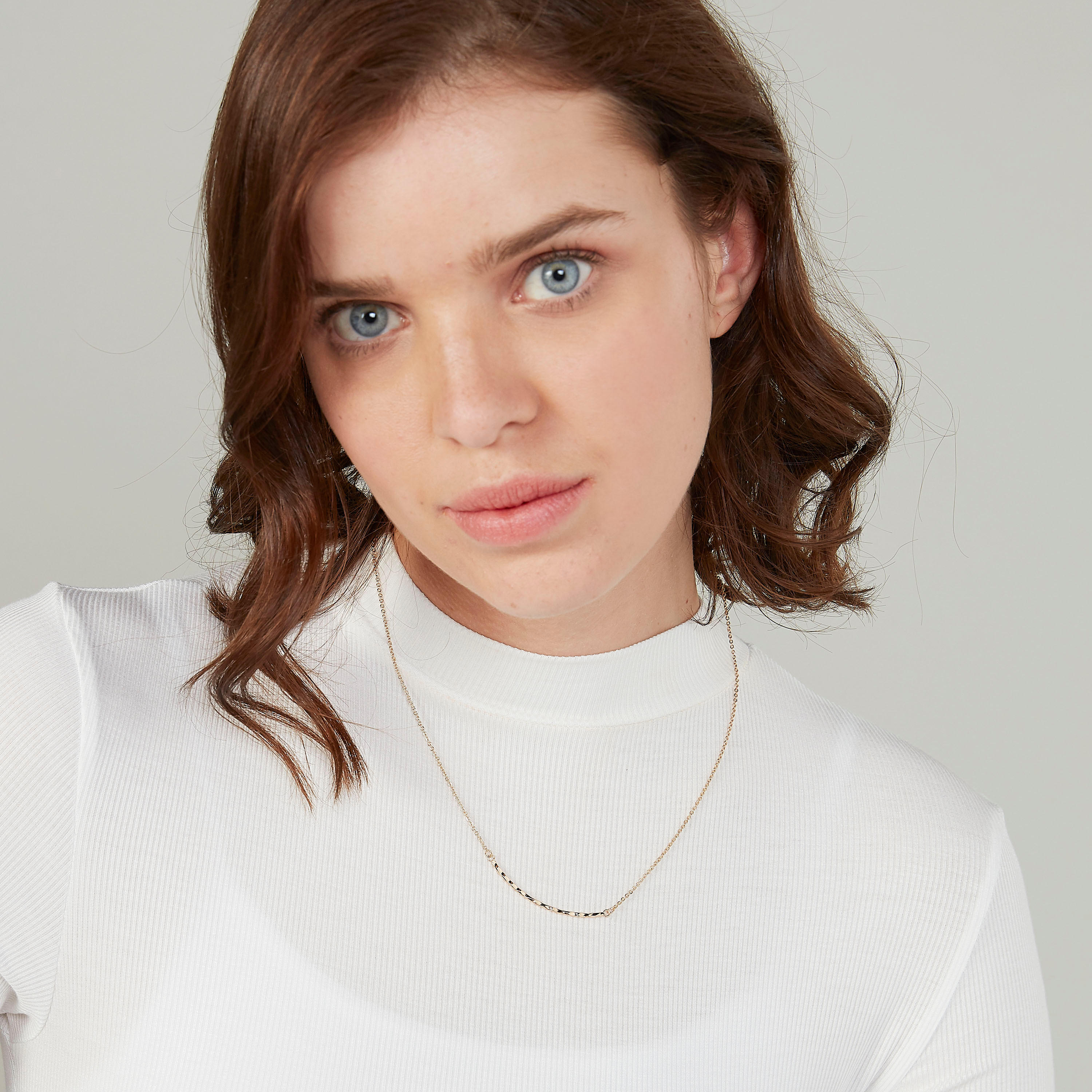 Plain Necklace with Lobster Clasp-women-watchesandjewellery-jewellery-necklacesandpendants-image-2