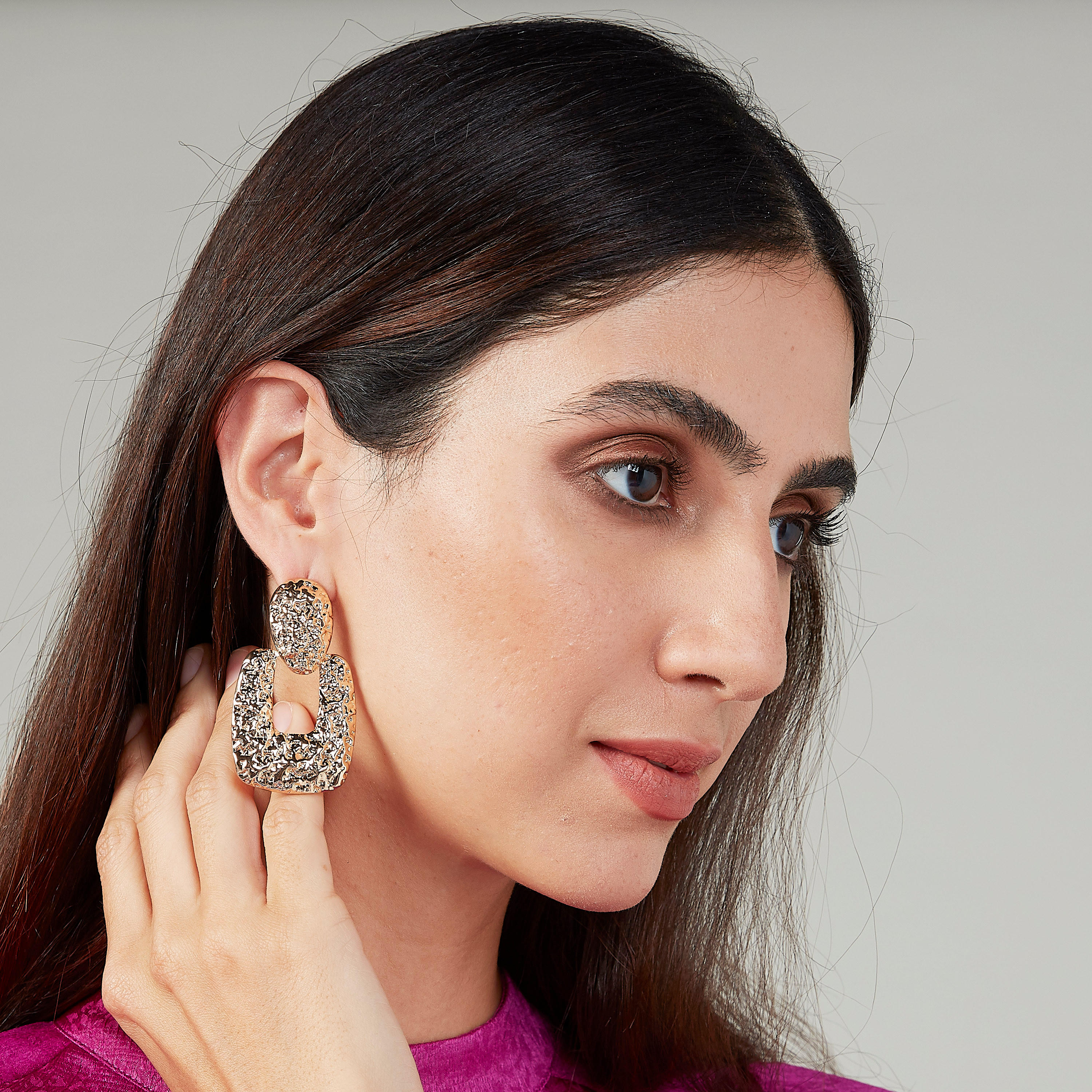 حلق بدلاية ميتاليك ومشبك إغلاق-women-watchesandjewellery-jewellery-earrings-image-2