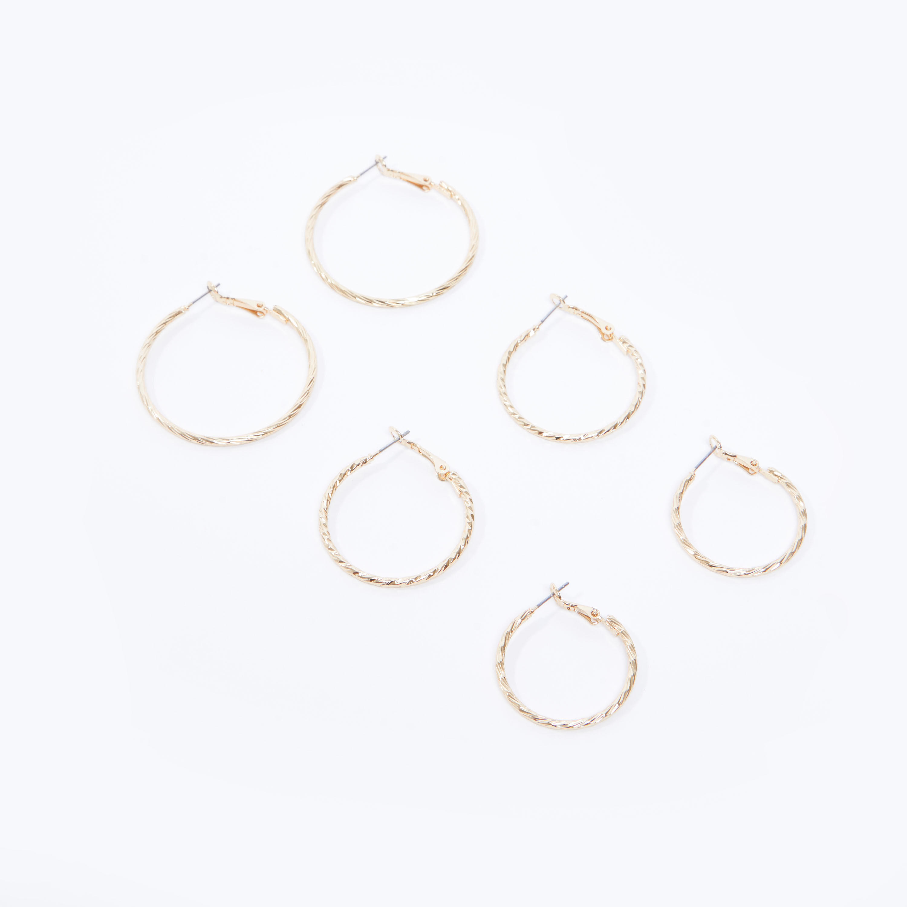 حلقان متنوعة بخطّاف إغلاق - طقم من 3 أزواج-women-watchesandjewellery-jewellery-earrings-image-1