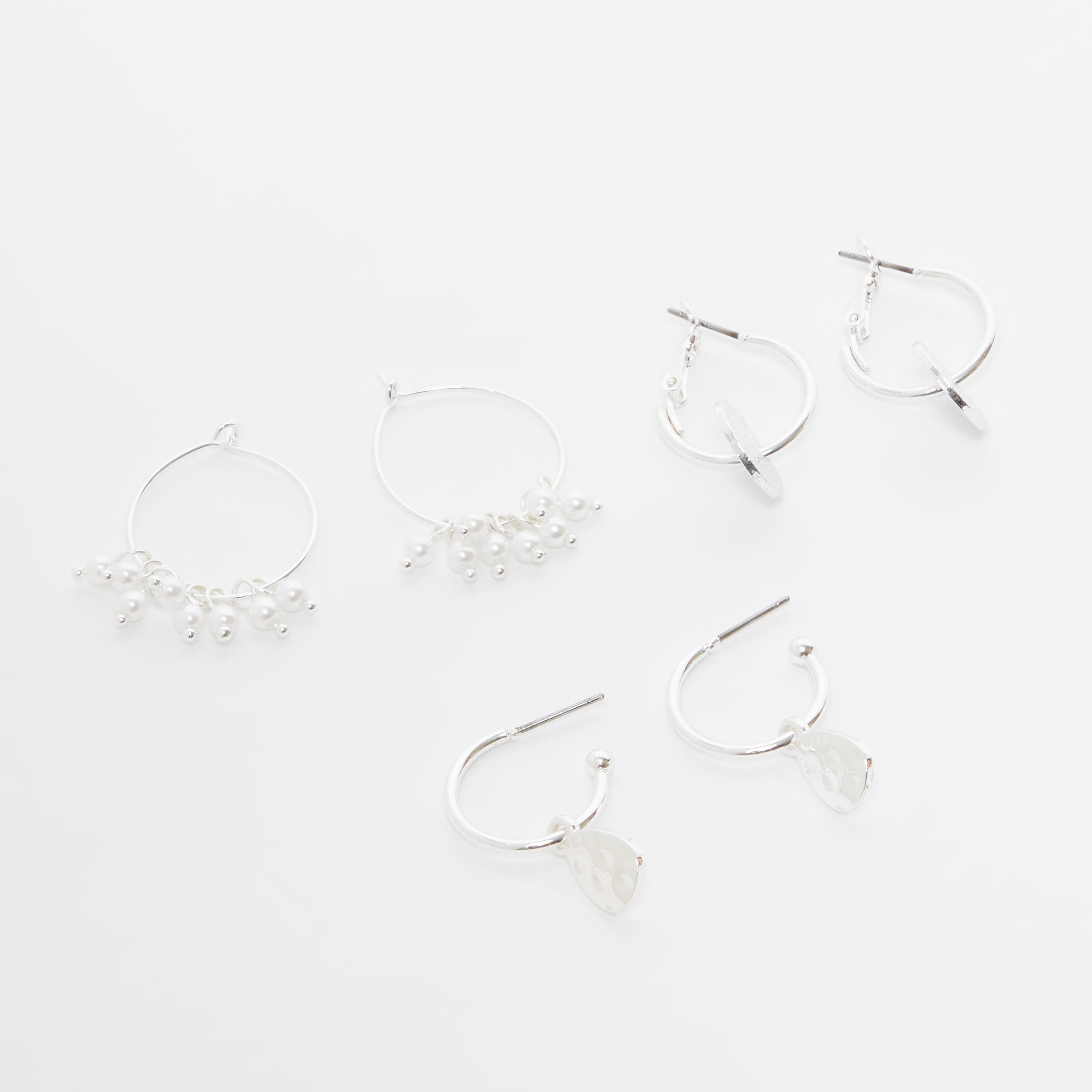 حلقان مزيّنة وخطّاف إغلاق - طقم من 3 أزواج-women-watchesandjewellery-jewellery-earrings-image-1