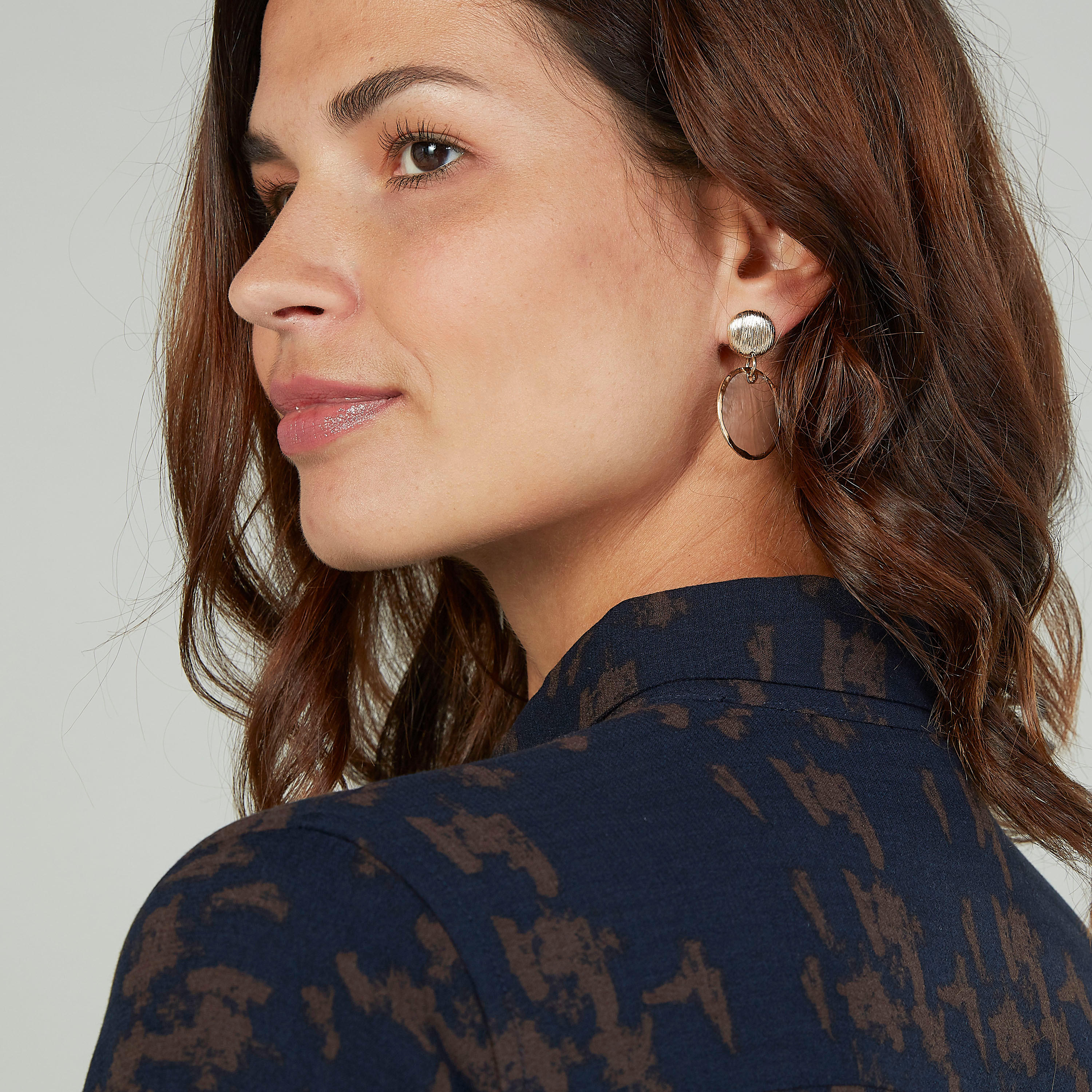 Plain Dangling Earrings with Pushback Closure-women-watchesandjewellery-jewellery-earrings-image-2