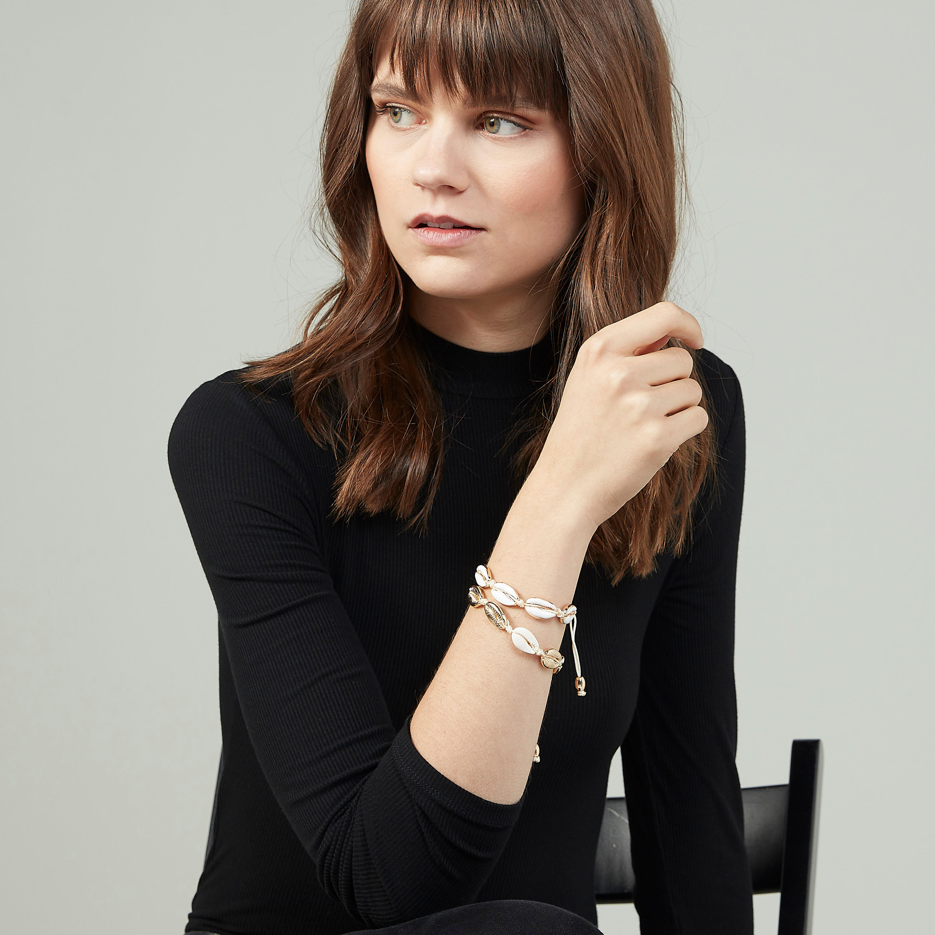 اساور مزينة برباط إغلاق - طقم من قطعتين-women-watchesandjewellery-jewellery-banglesandbracelets-image-2