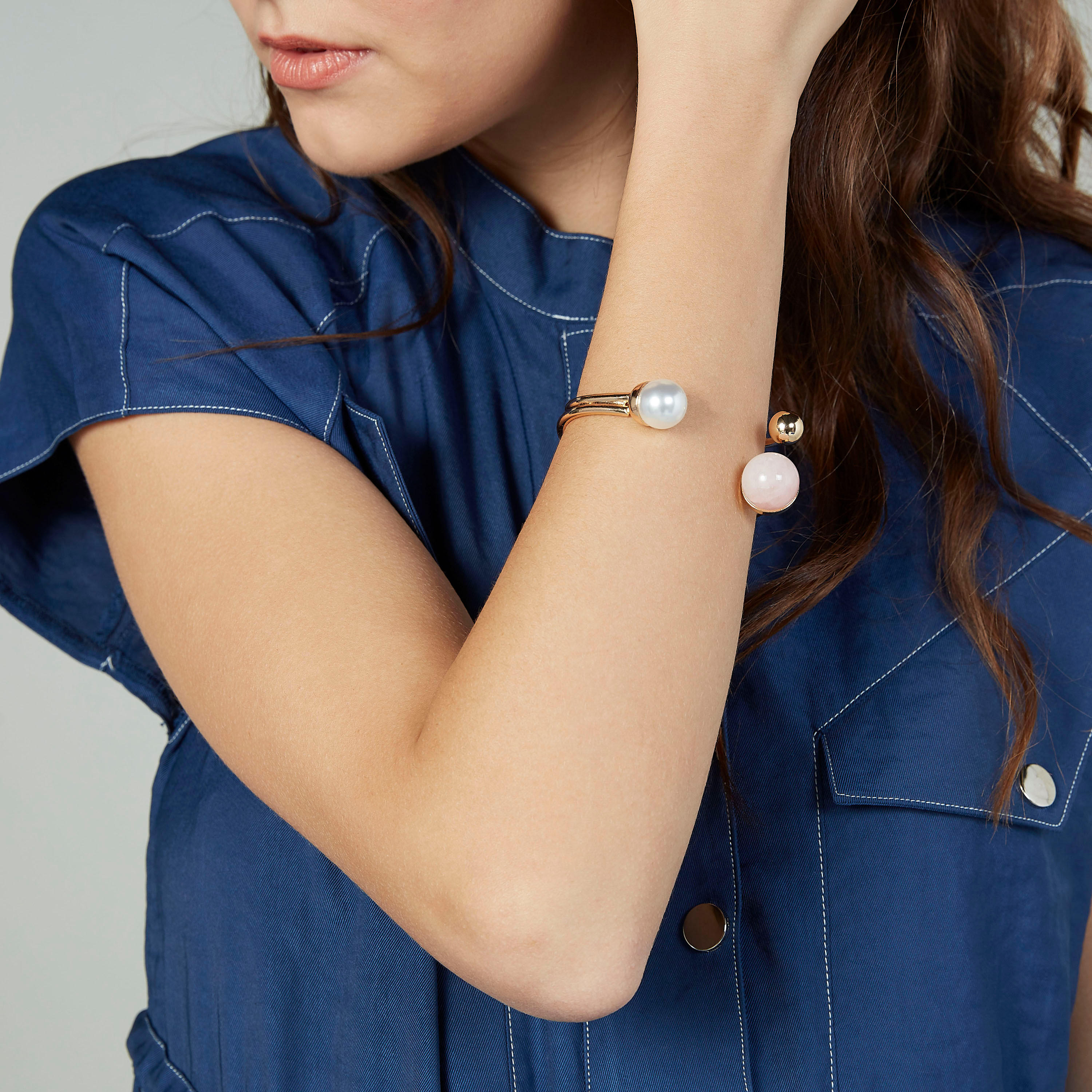 اسوارة مزينة باللؤلؤ-women-watchesandjewellery-jewellery-banglesandbracelets-image-2