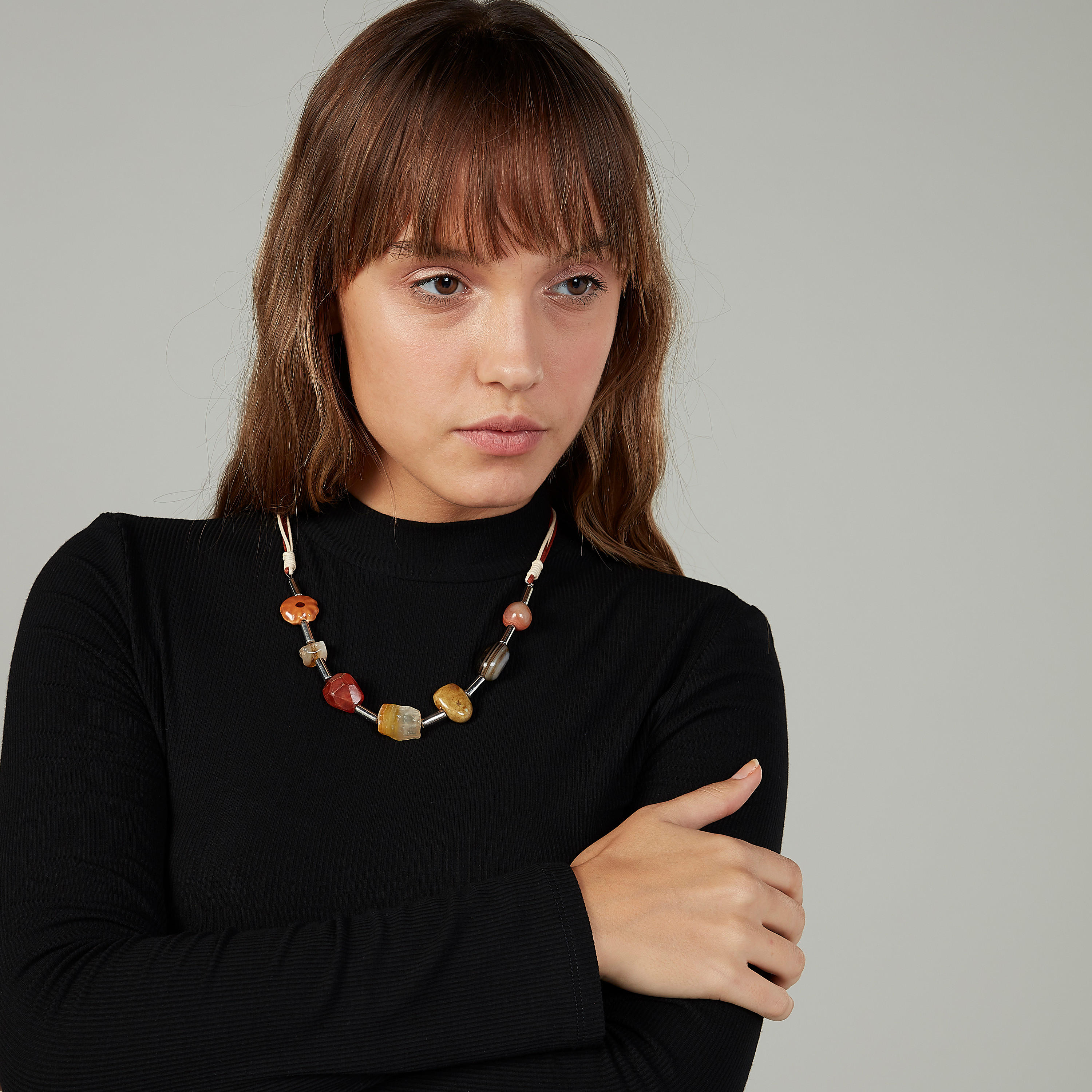 قلادة بزينة ومشبك إغلاق-women-watchesandjewellery-jewellery-necklacesandpendants-image-3