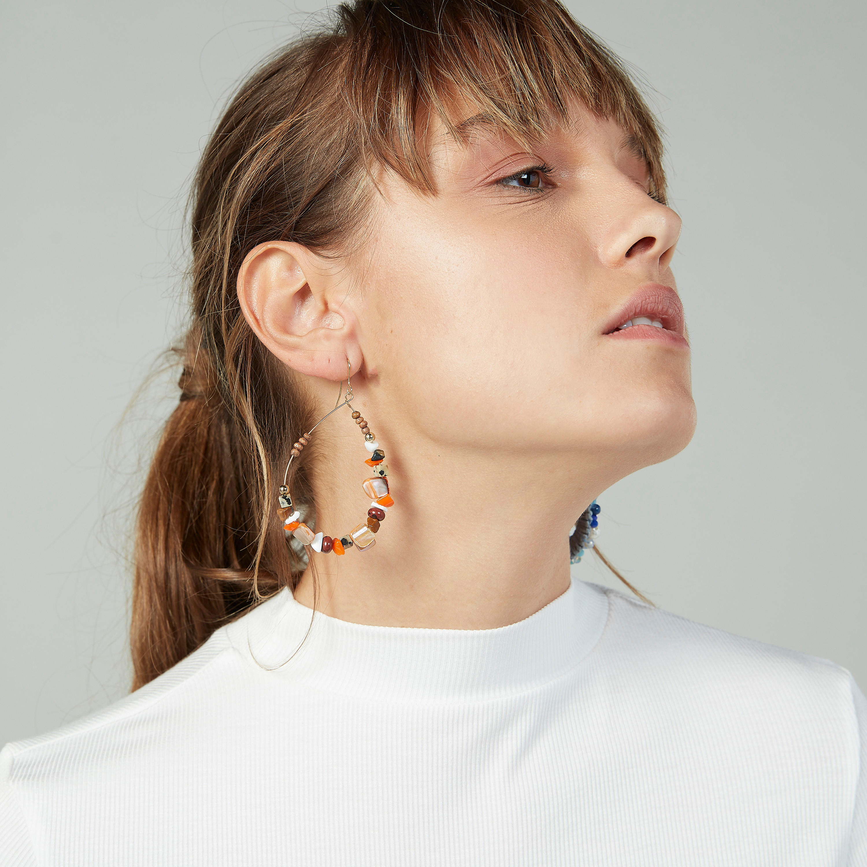 حلقان متدلية مزين بالخرز-women-watchesandjewellery-jewellery-earrings-image-2