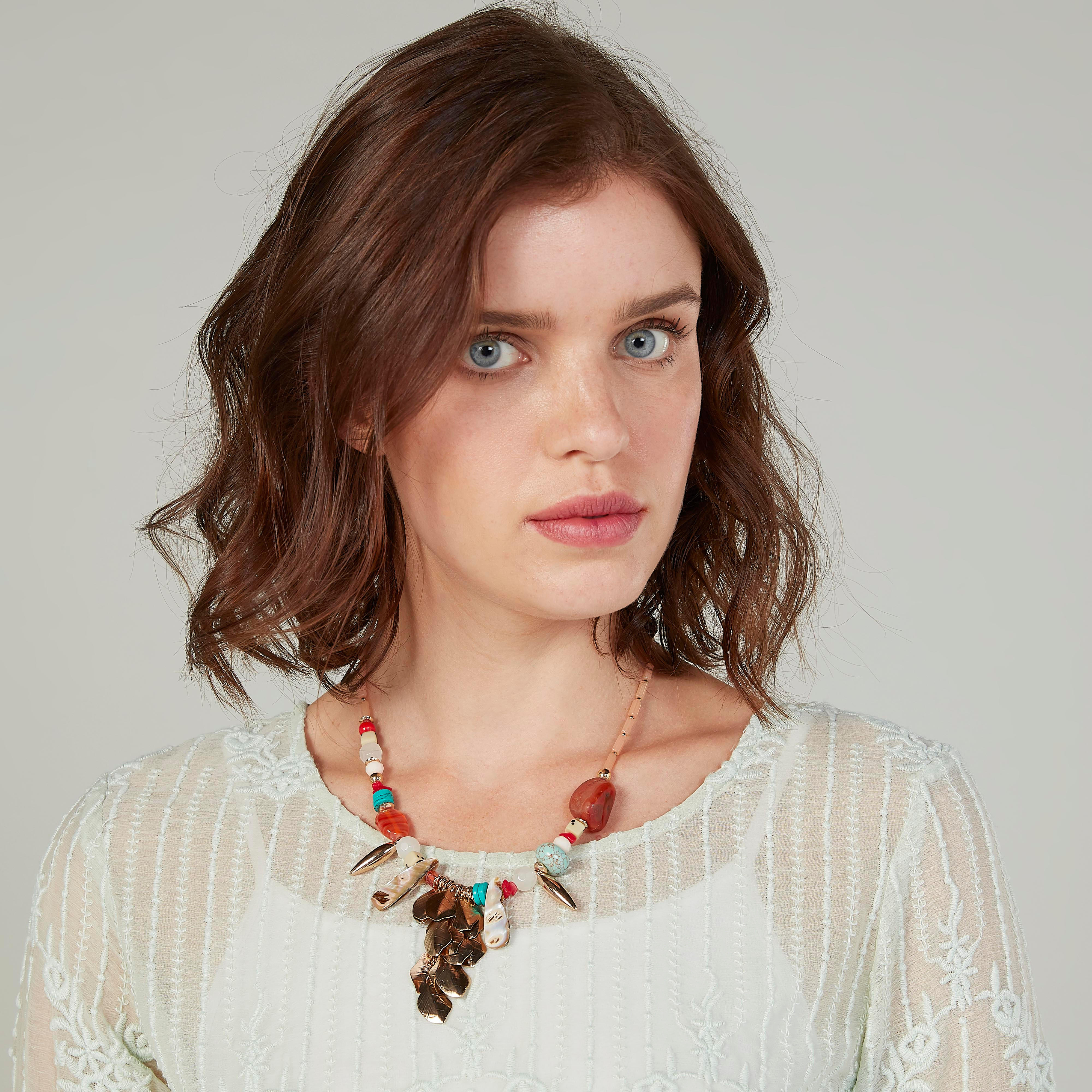عقد مزيّن بمشبك إغلاق-women-watchesandjewellery-jewellery-necklacesandpendants-image-2