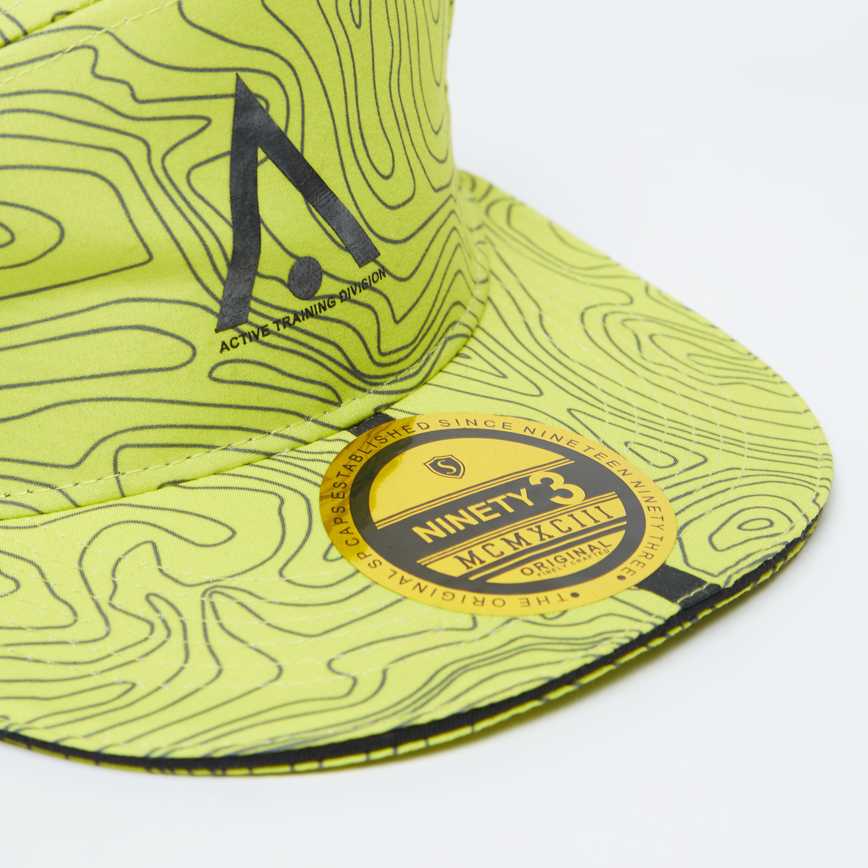 قبعة كاب بشريط إغلاق وطبعات-men-caps-image-3