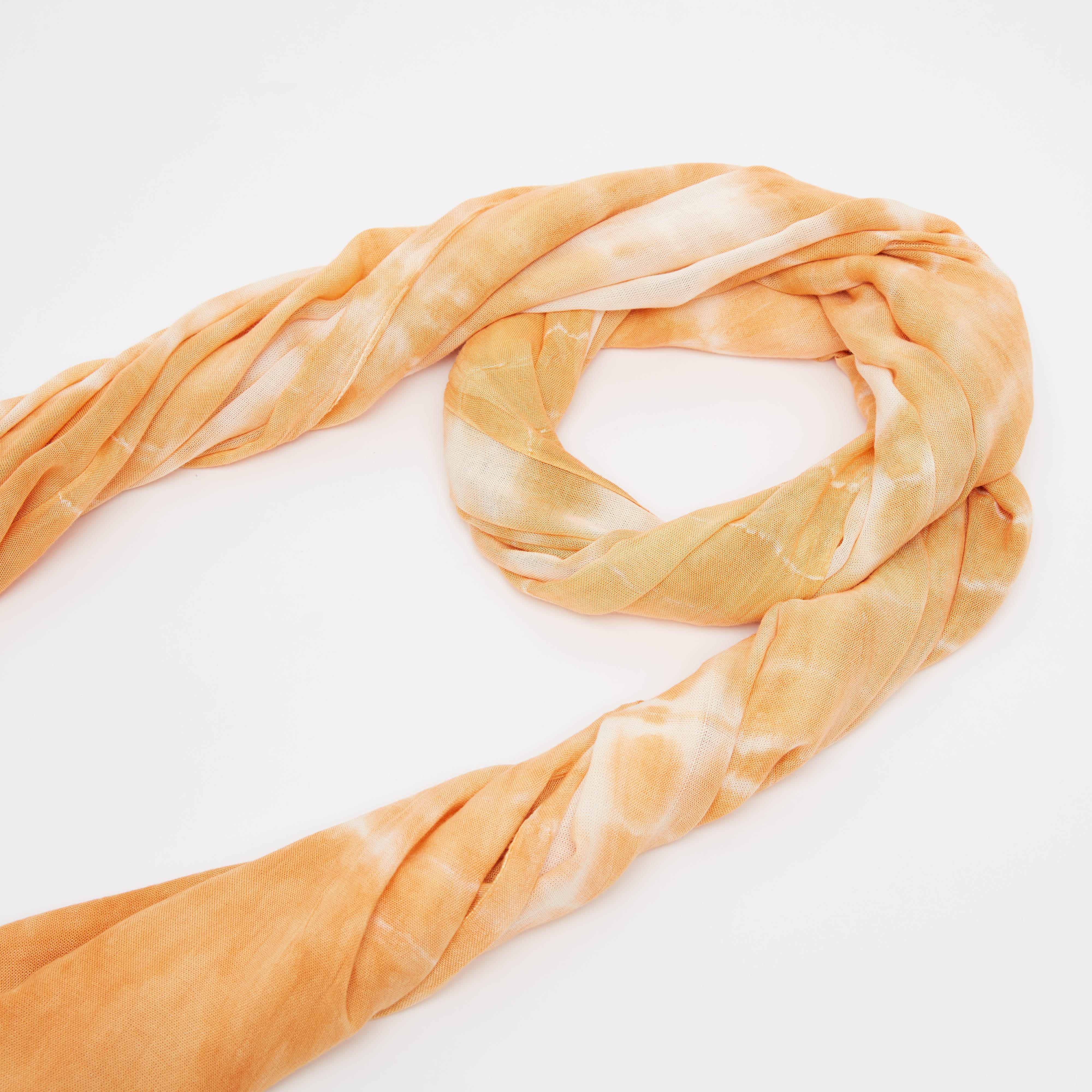 وشاح بطبعات وشراشيب-women-clothingaccessories-scarves-image-1