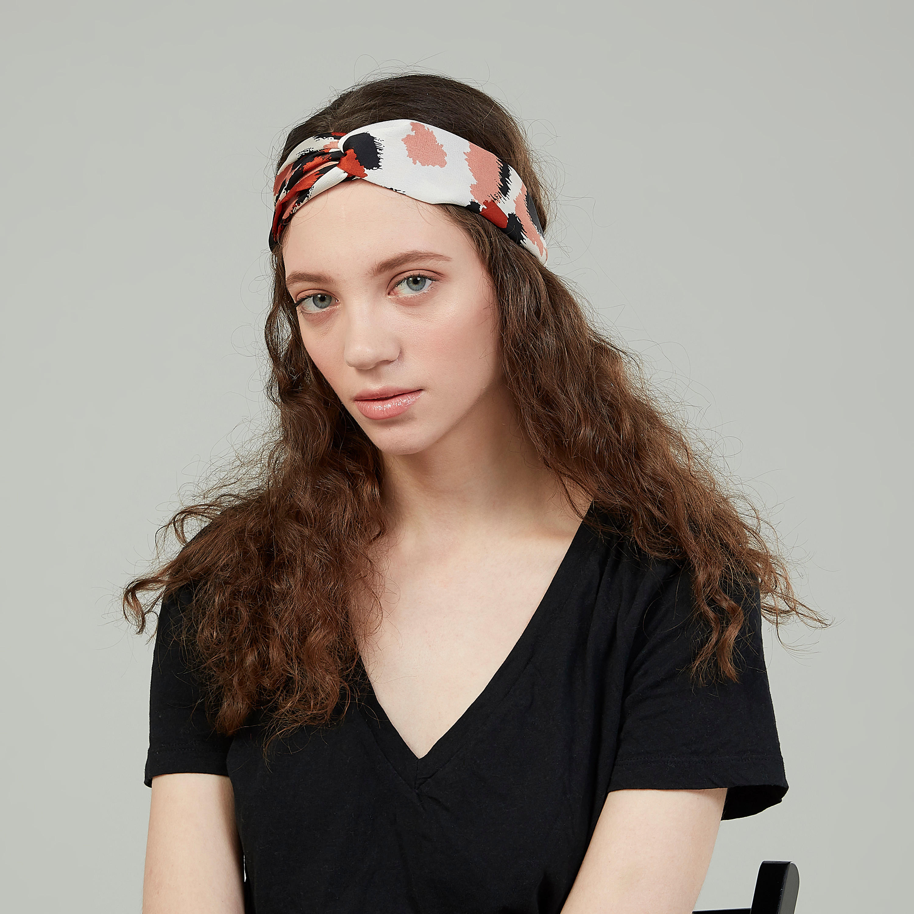 شريطة رأس بتفاصيل عقدة وطبعات - طقم من قطعتين-women-hairaccessories-image-2