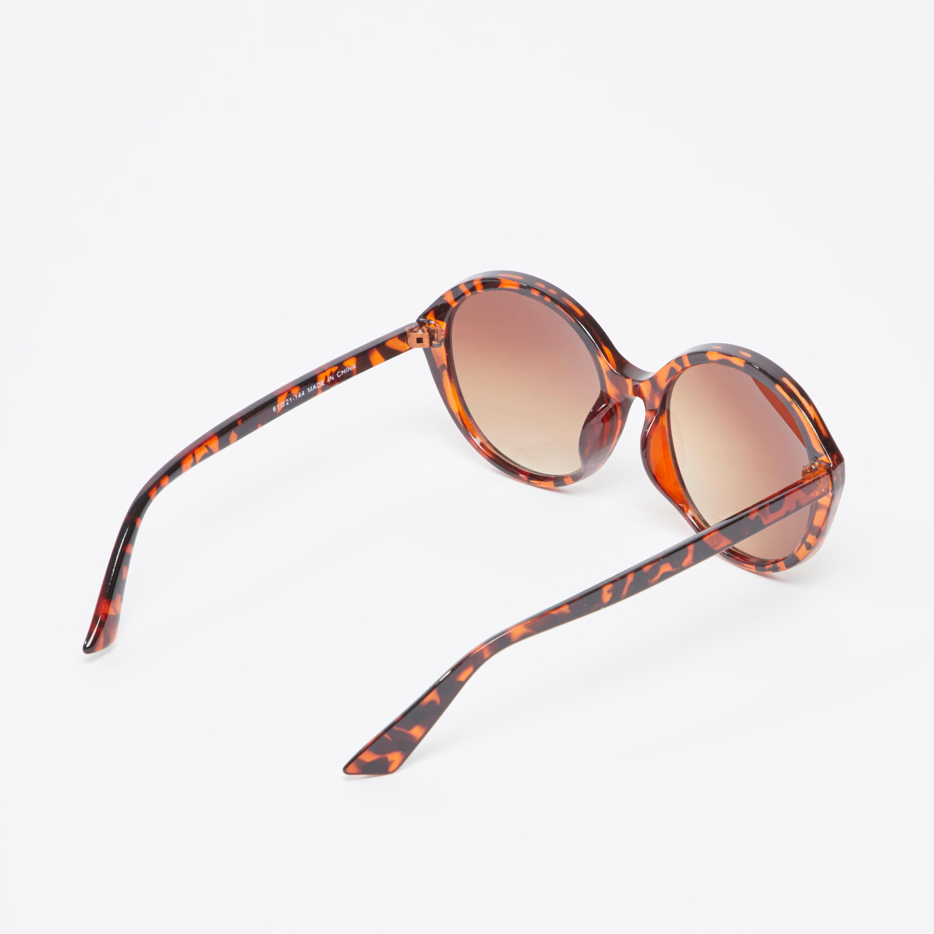 نظّارة شمسية مستديرة بإطار كامل بطبعات ووسادات للأنف-women-sunglasses-image-5