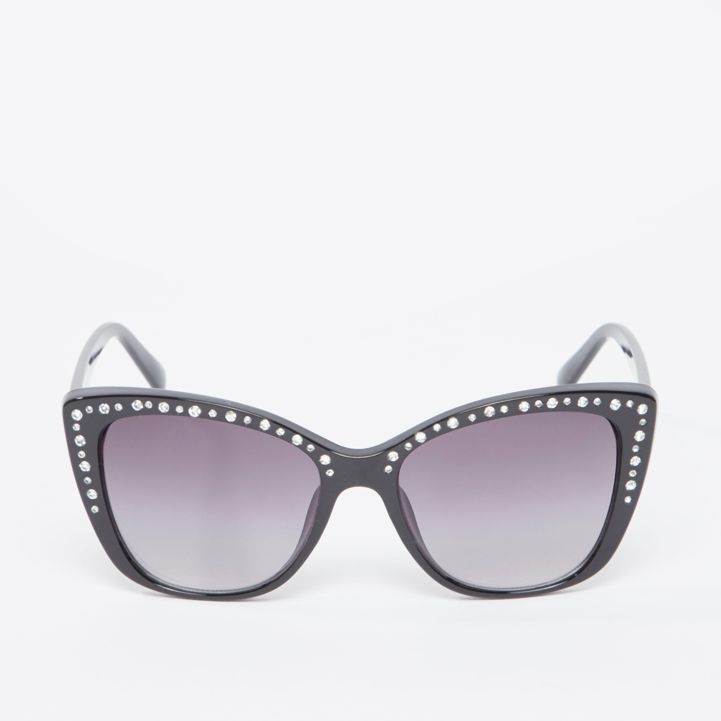 نظارة شمسية واي فيرار بإطار كامل ووسادات أنف بتفاصيل مرصعة-women-sunglasses-image-4