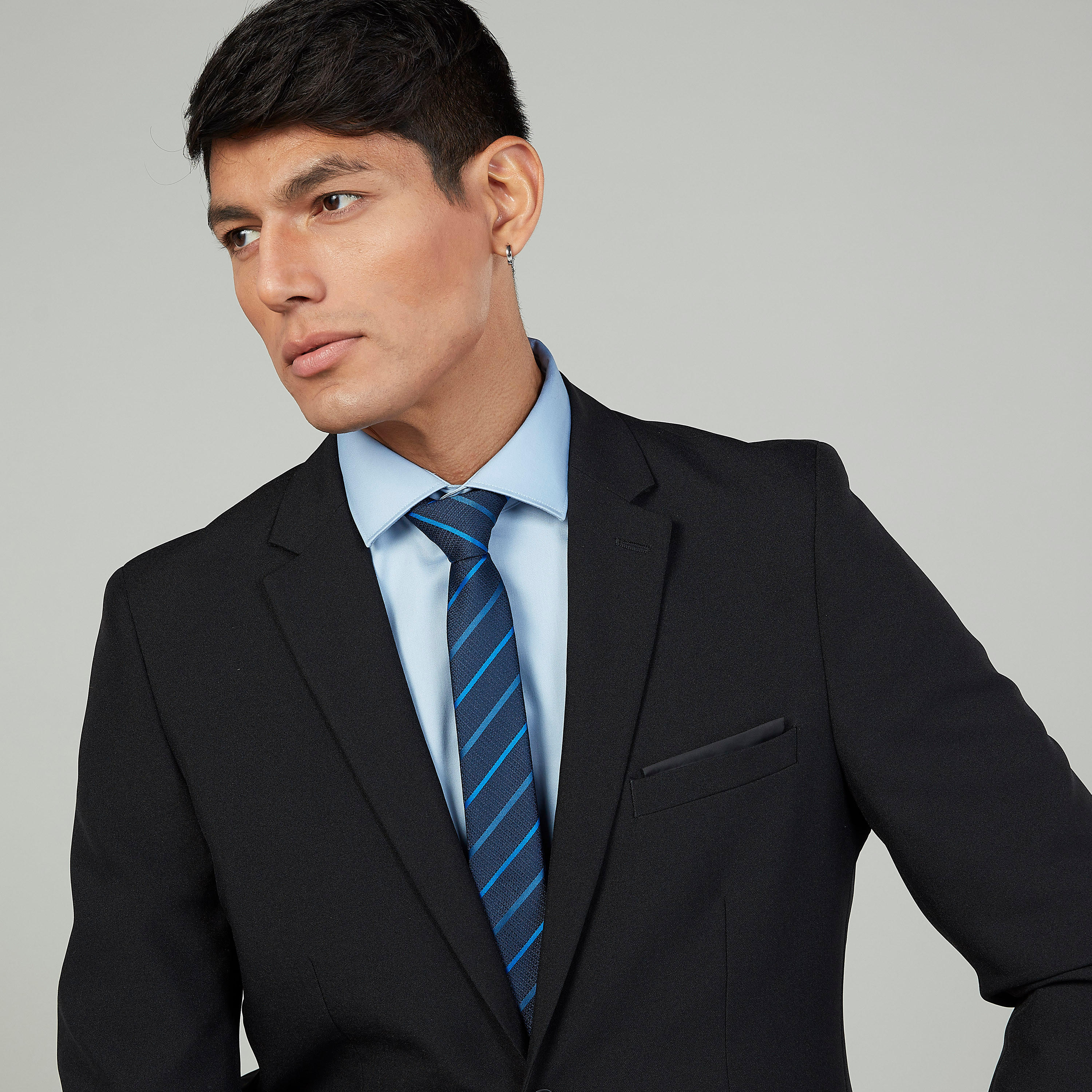 ربطة عنق مخطط عادية بحلقة تثبيت-men-tiesandcufflinks-pocketsquares-image-3