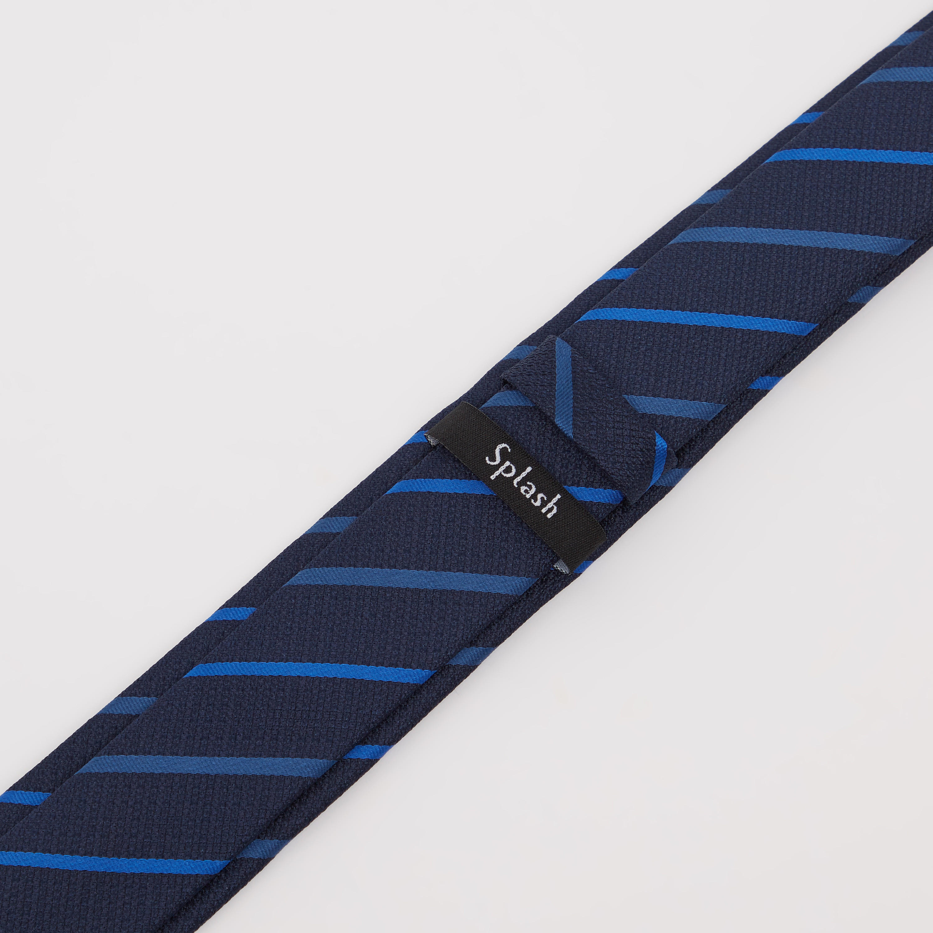 ربطة عنق مخطط عادية بحلقة تثبيت-men-tiesandcufflinks-pocketsquares-image-2