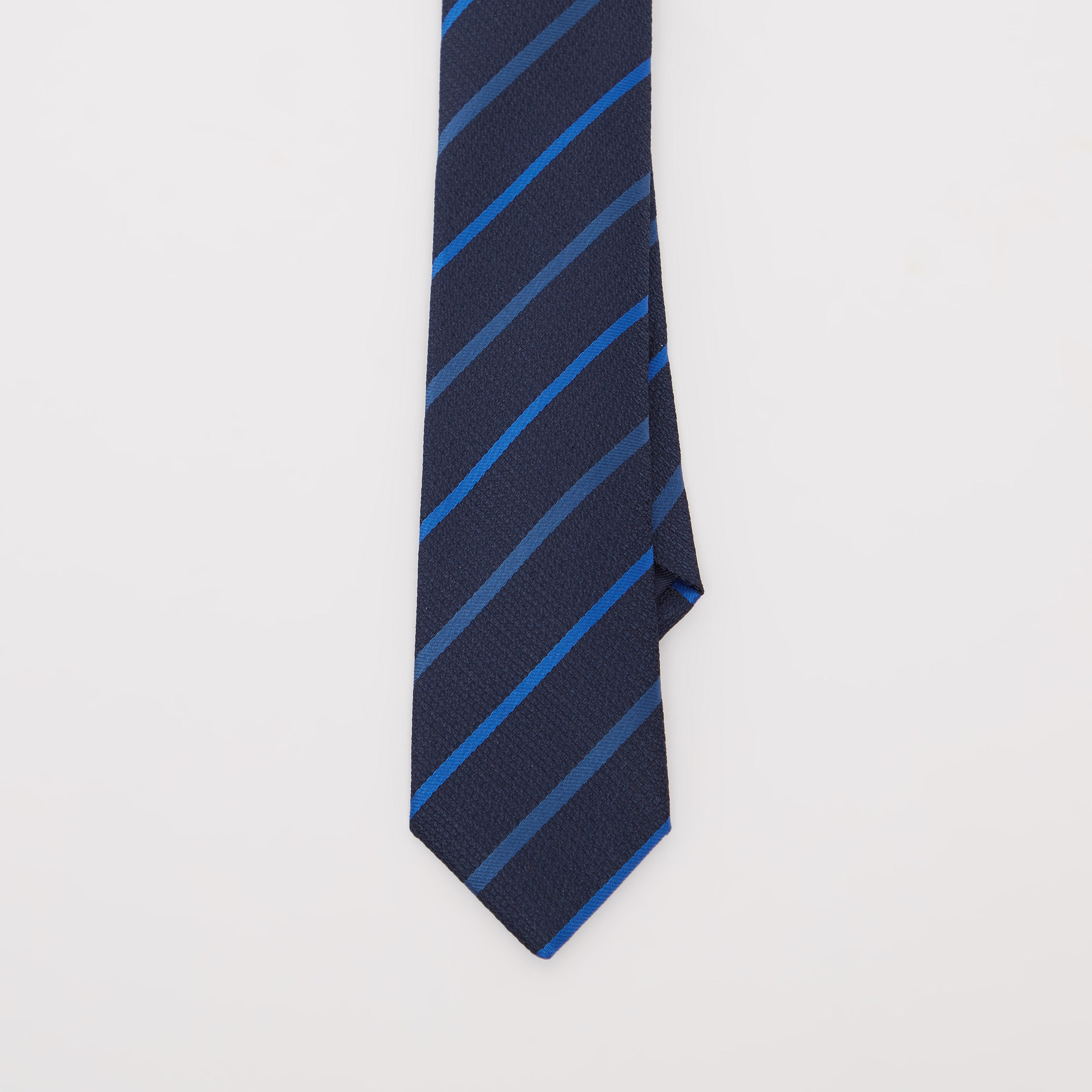 ربطة عنق مخطط عادية بحلقة تثبيت-men-tiesandcufflinks-pocketsquares-image-1
