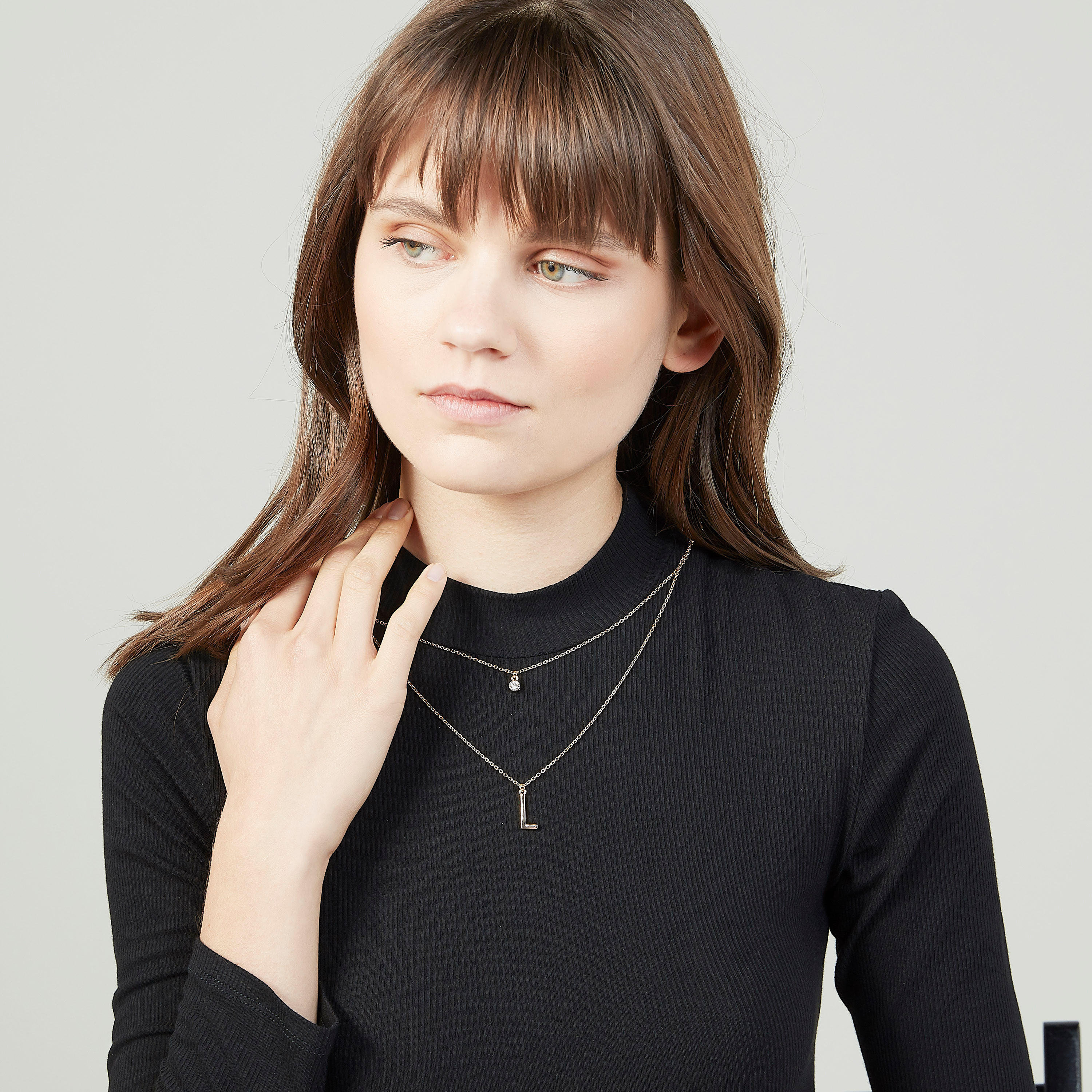 قلادة مزيّنة متعدّدة الطبقات بمشبك إغلاق-women-watchesandjewellery-jewellery-necklacesandpendants-image-2