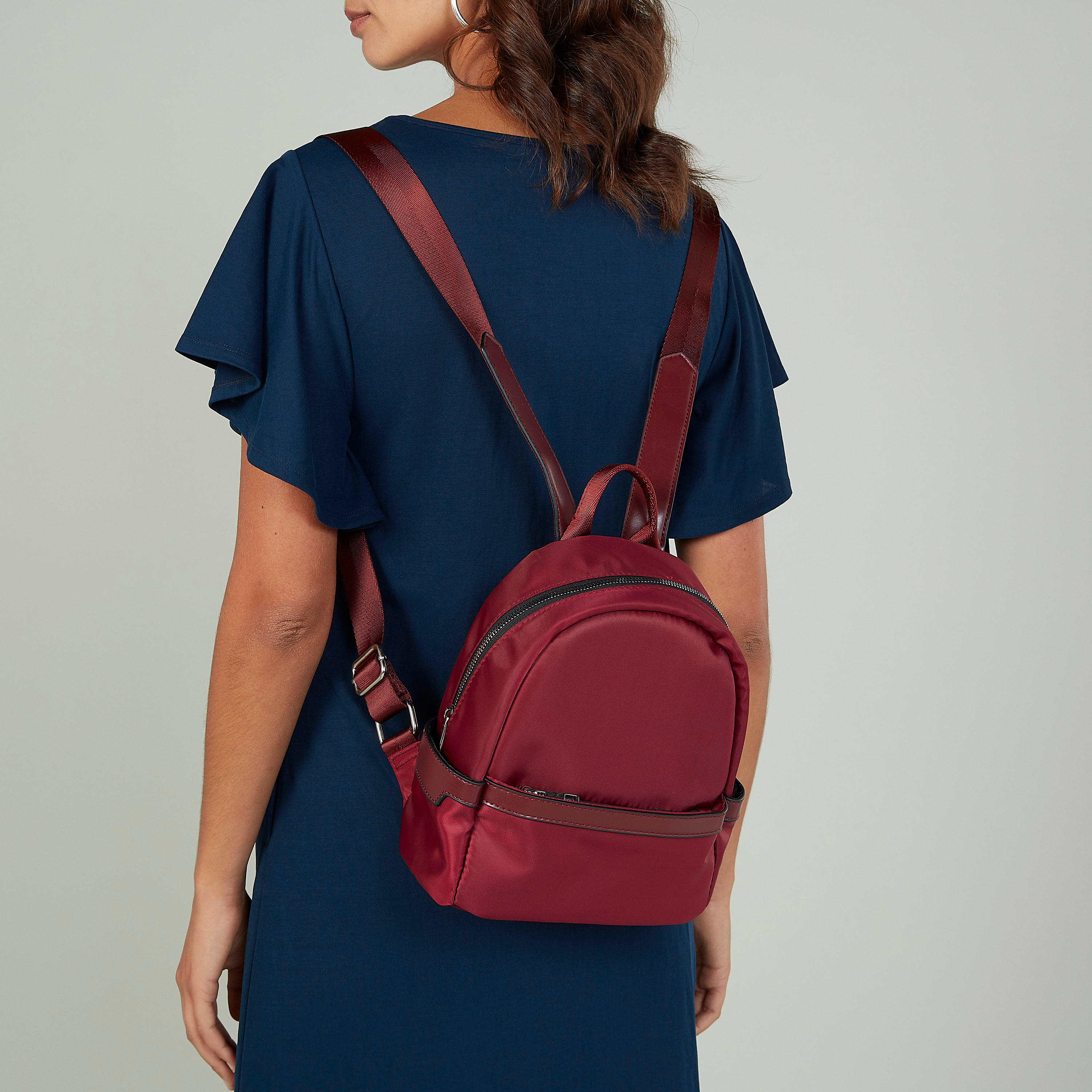 حقيبة ظهر سادة بحمالات كتف قابلة للتعديل ومقبض علوي-women-bagsandwallets-handbags-image-4