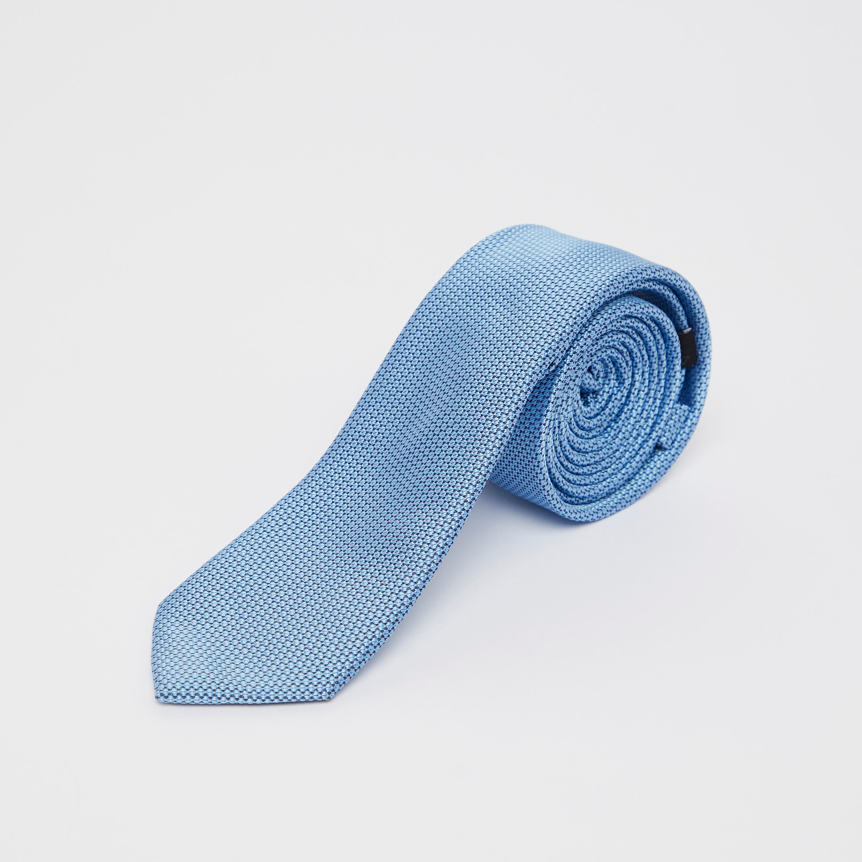 ربطة عنق عادية بارزة الملمس ومنديل جيب مربّع بطبعات-men-tiesandcufflinks-pocketsquares-image-3