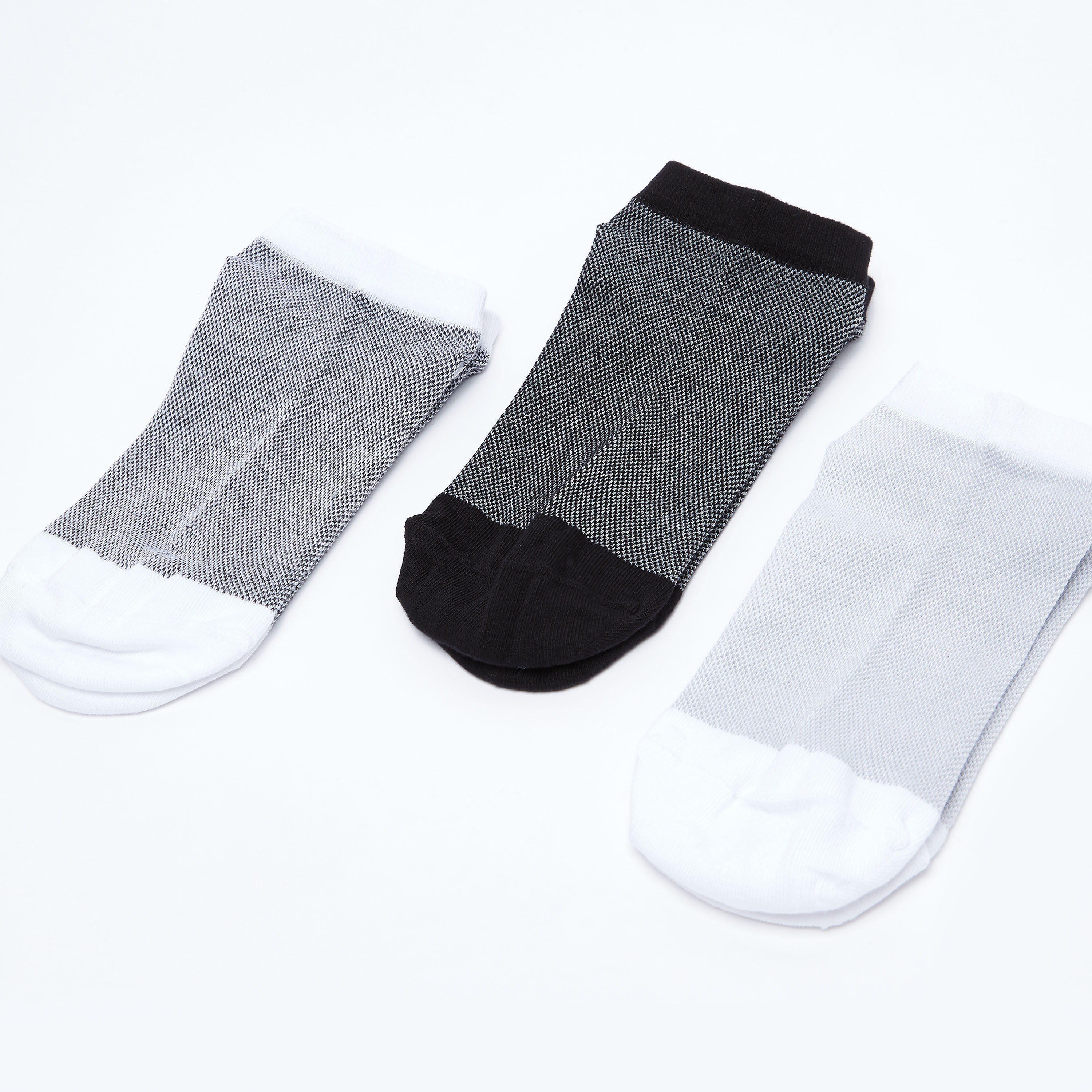 جوارب متنوعة بطول الكاحل وحواف مطّاطية - طقم من 3 أزواج-women-socksandstockings-image-1