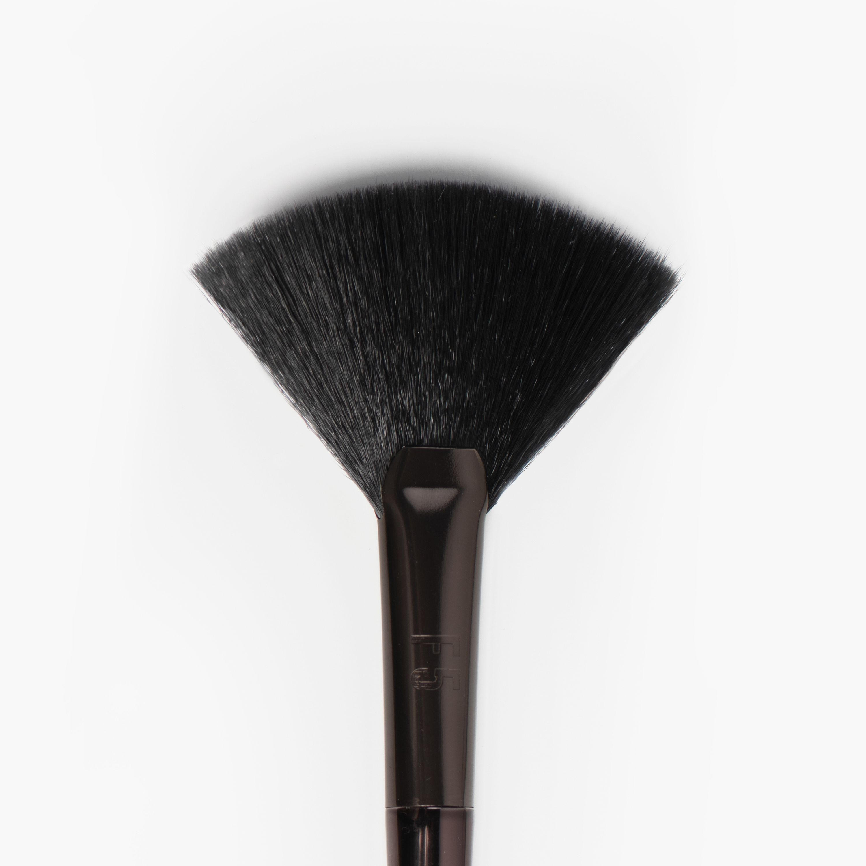 Max Factor Fan Brush-beautyandpersonalcare-makeup-brushesandaccessories-brushes-image-3