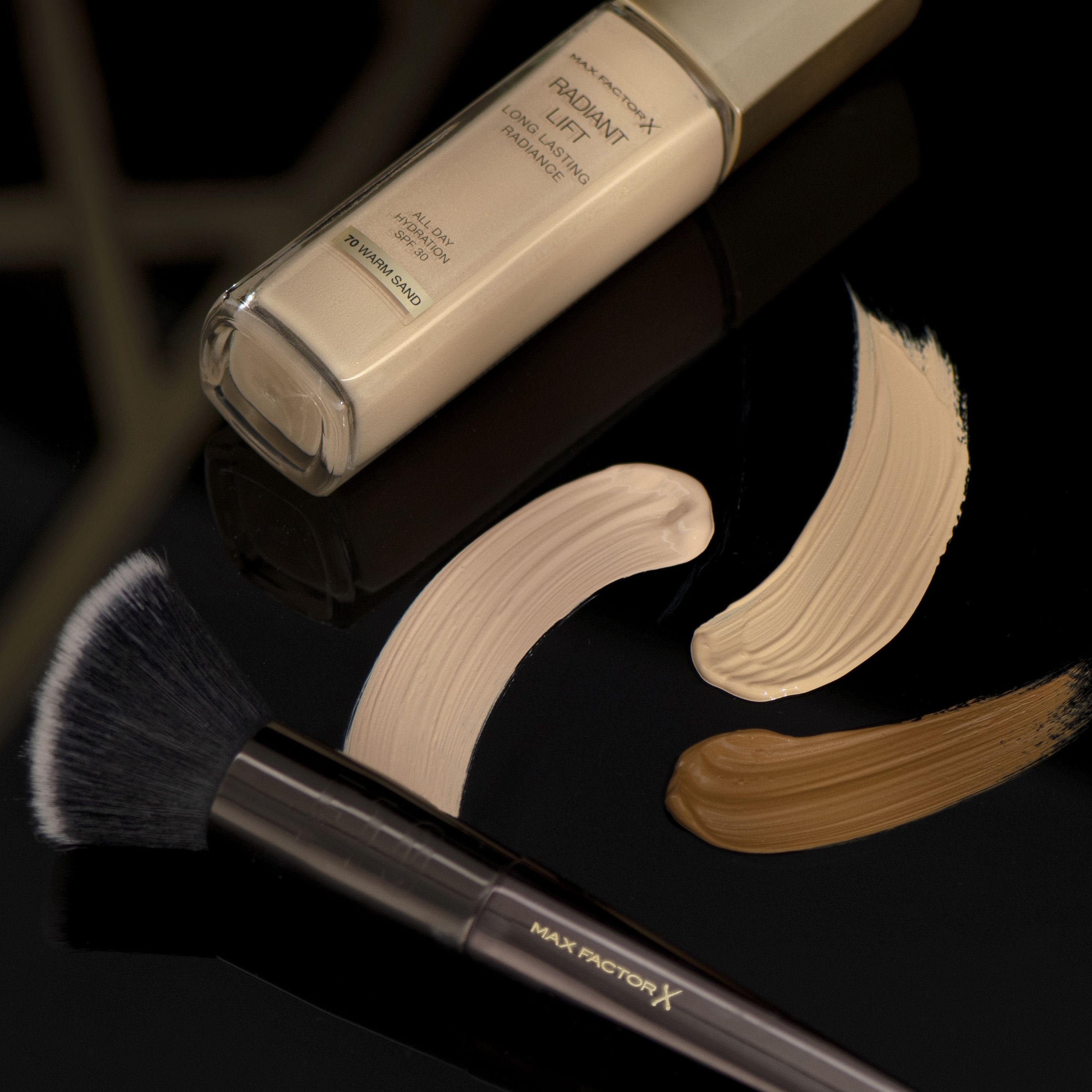 Max Factor Blender Brush-beautyandpersonalcare-makeup-brushesandaccessories-brushes-image-5