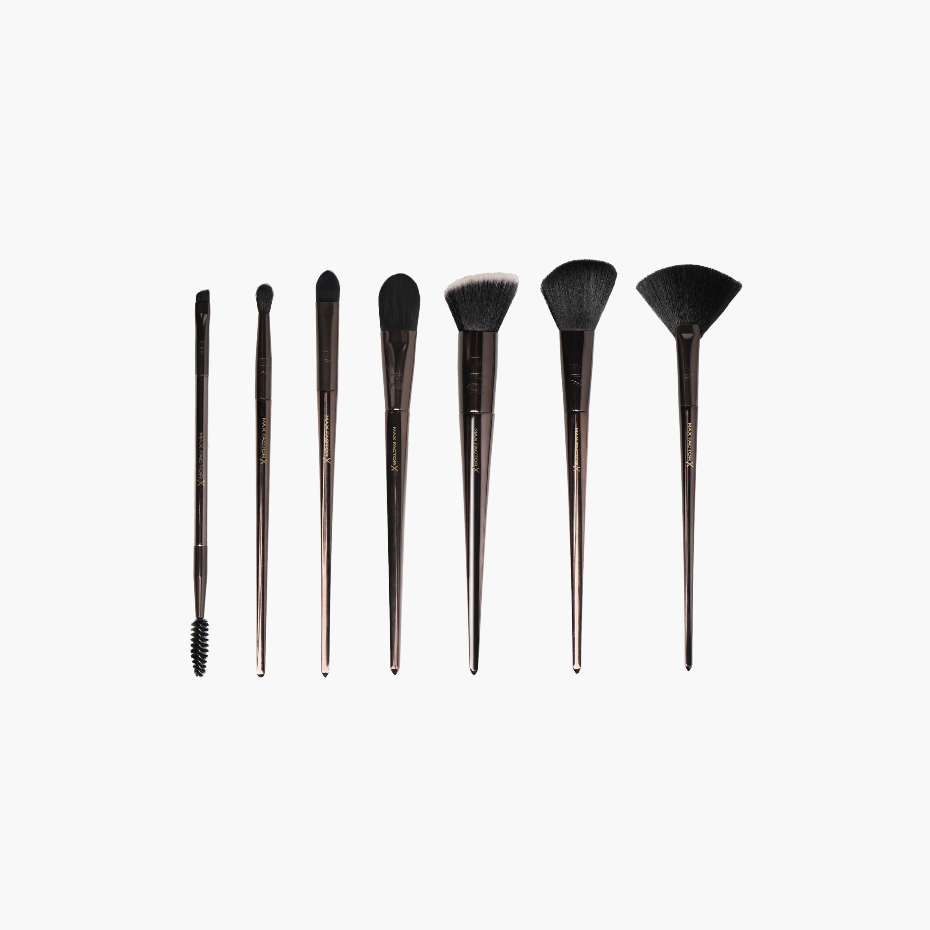 فرشاة حواجب بزاوية من ماكس فاكتور-beautyandpersonalcare-makeup-brushesandaccessories-brushes-image-1