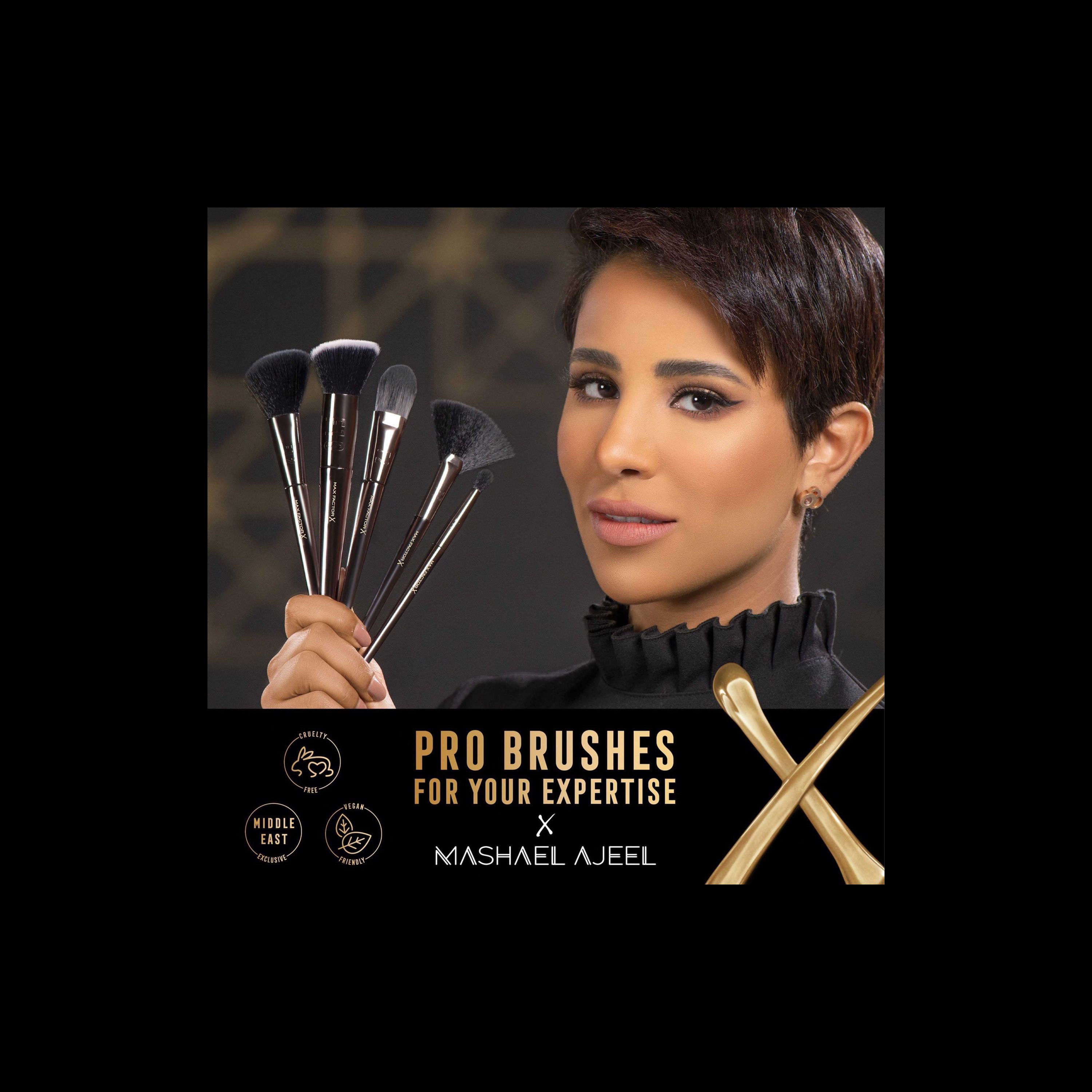 فرشاة حواجب بزاوية من ماكس فاكتور-beautyandpersonalcare-makeup-brushesandaccessories-brushes-image-6