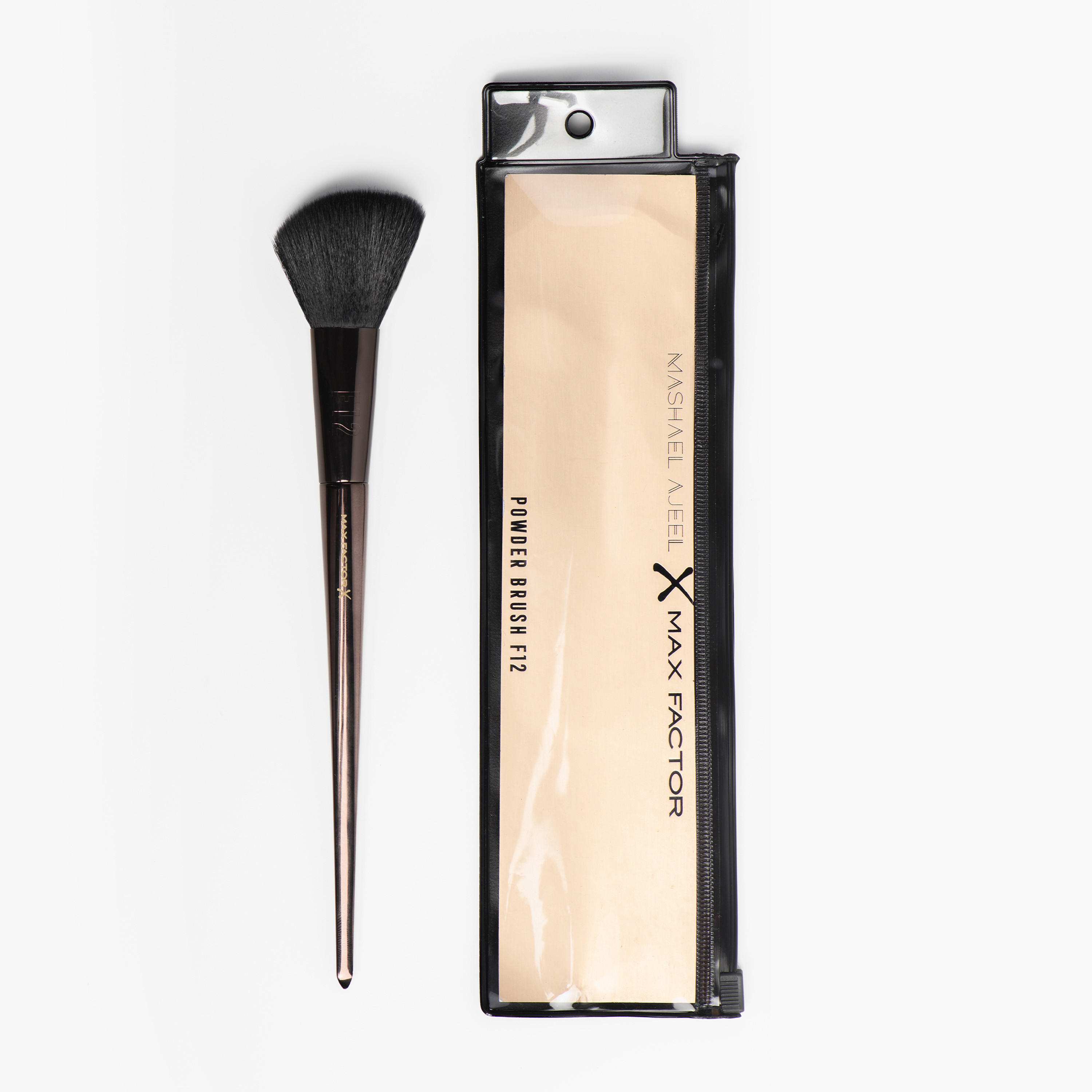 Max Factor Powder Brush-beautyandpersonalcare-makeup-brushesandaccessories-brushes-image-2