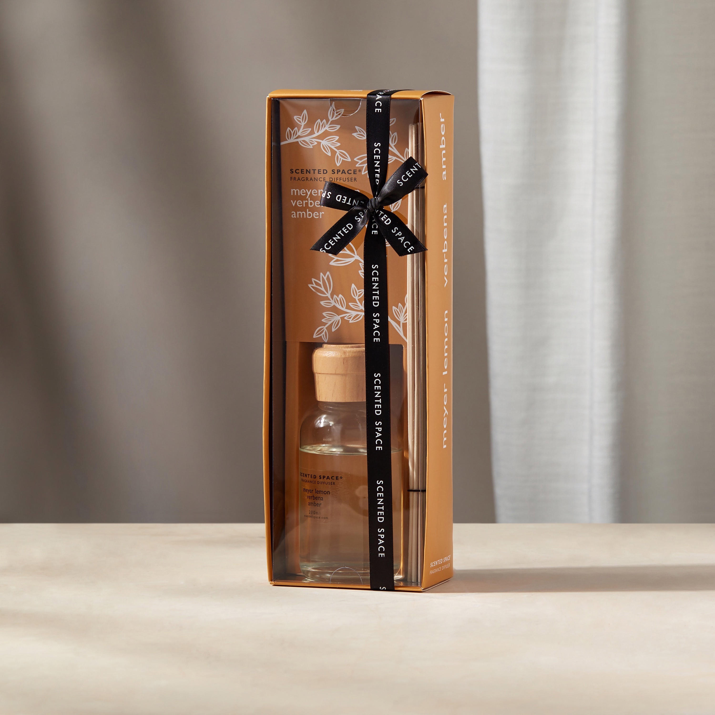 Scented Space Diffuser Set  - 200 ml-household-homefragrance-reeddiffusers-image-2